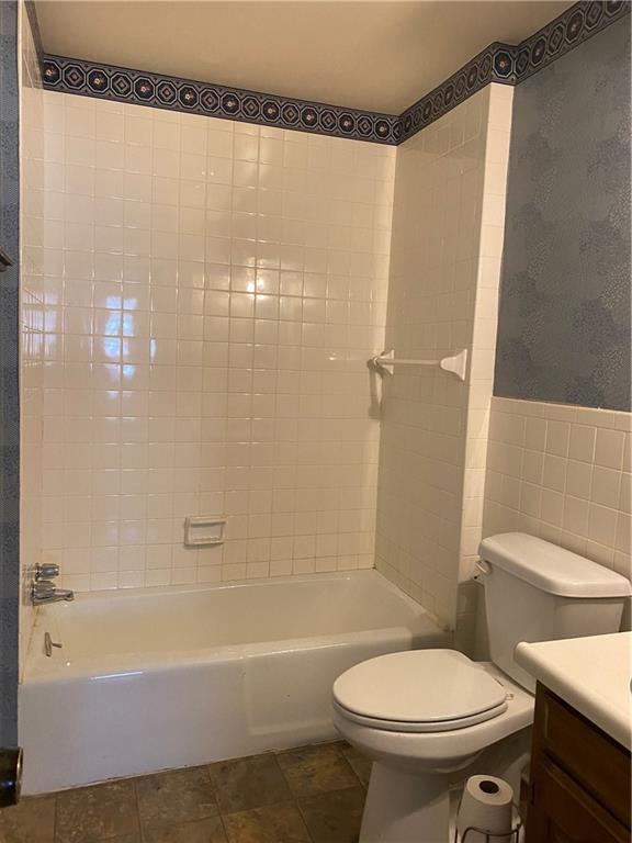 815 W Date Street Property Photo 11