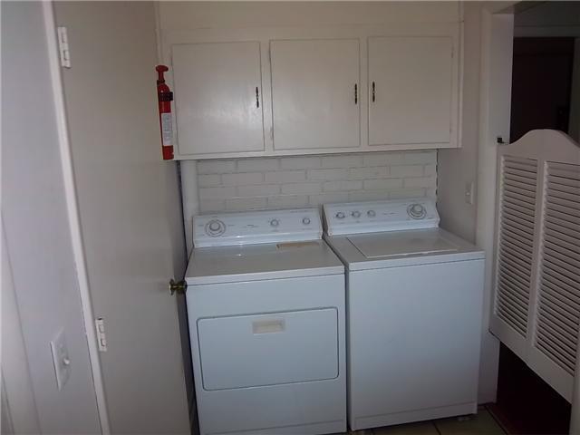815 W Date Street Property Photo 18