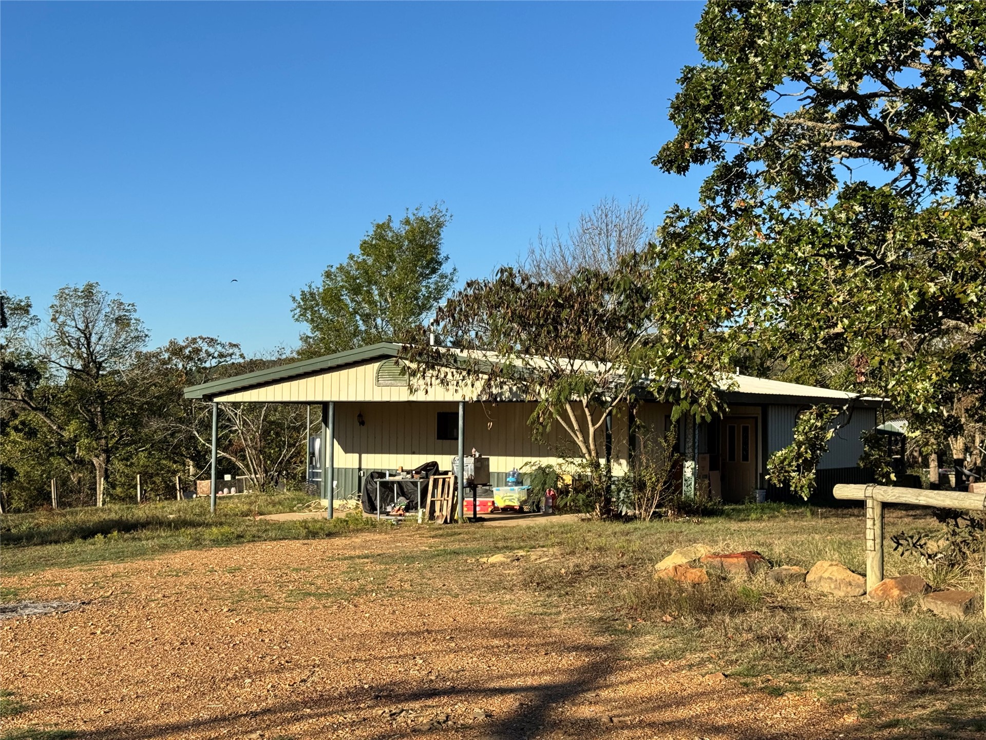 409212 E County Road 1790 Property Photo 1