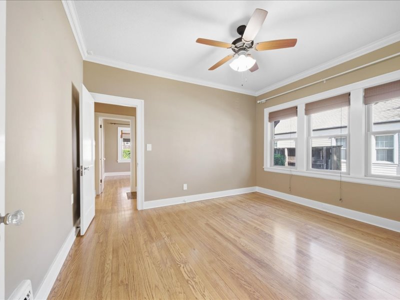 2131 E 20th Street Property Photo 20