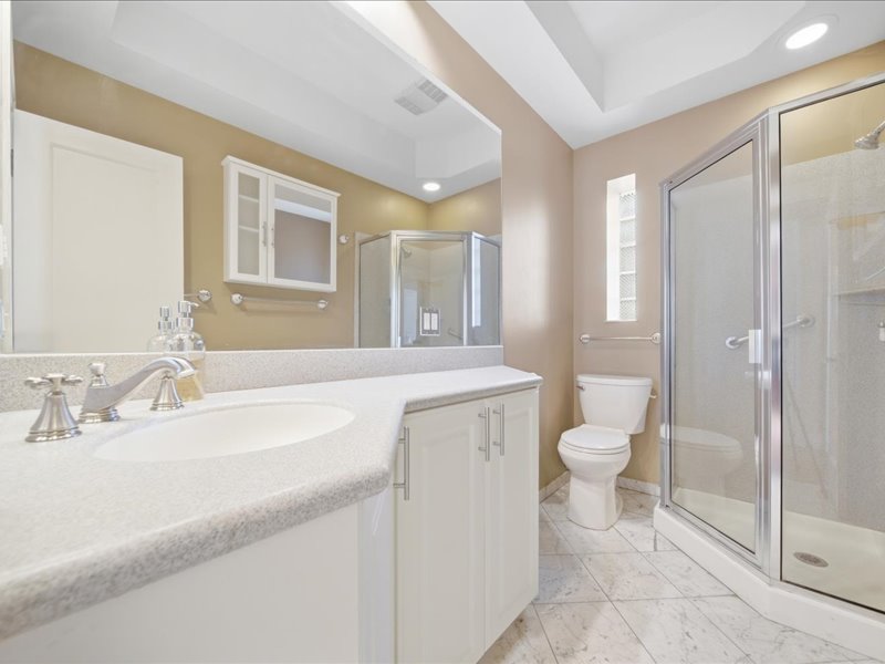 2131 E 20th Street Property Photo 21