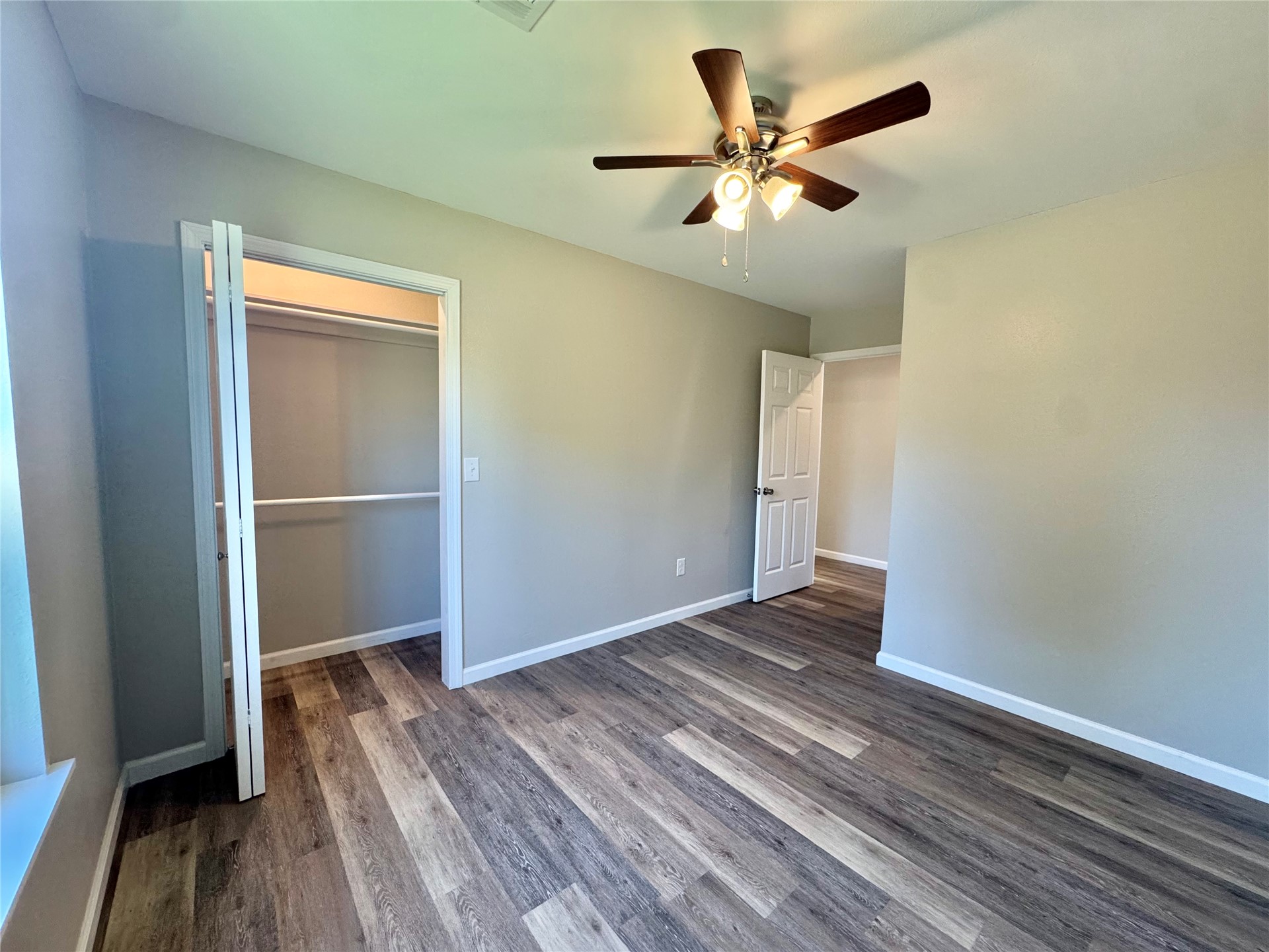 3808 W 55th Street Property Photo 9