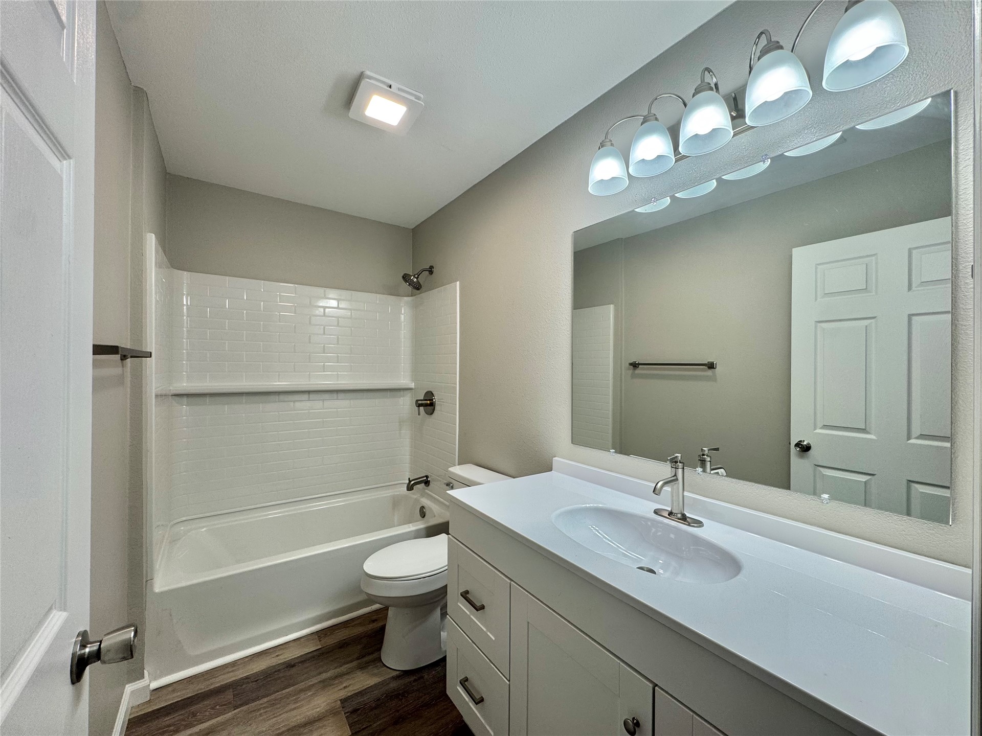 3808 W 55th Street Property Photo 10