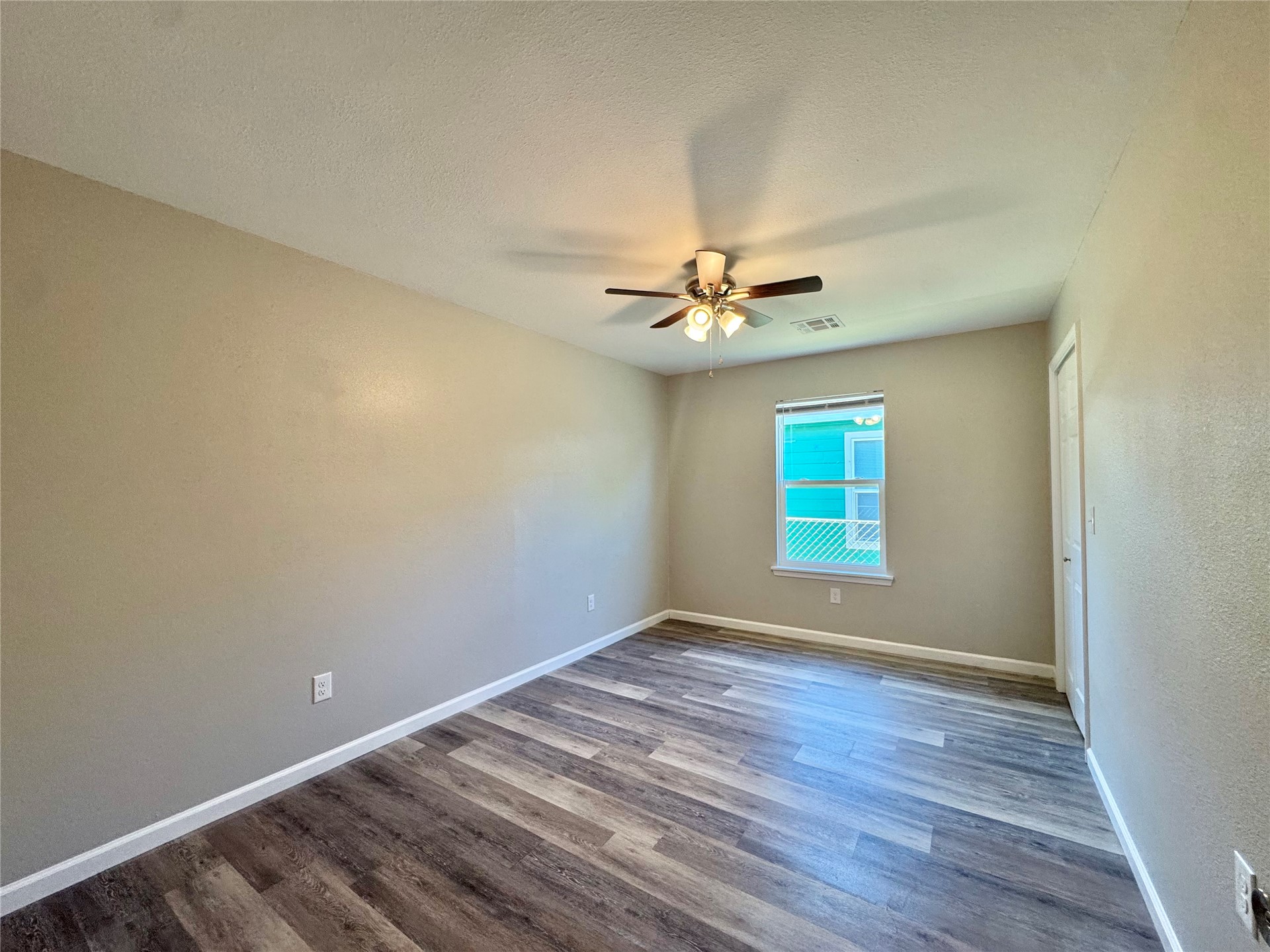 3808 W 55th Street Property Photo 28