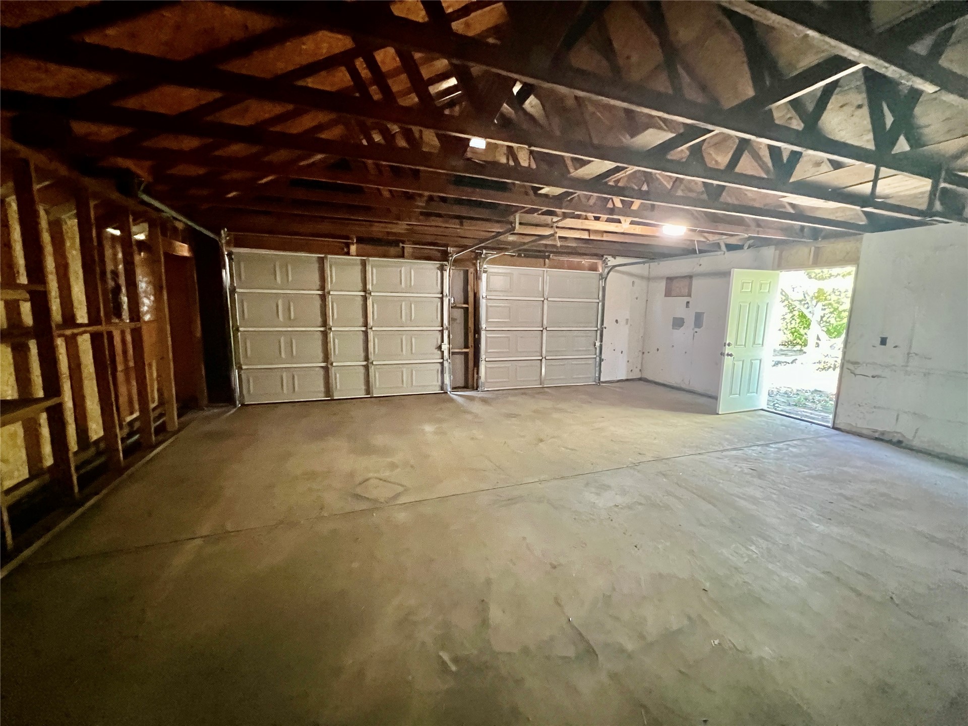 112 S Lee Street W Property Photo 10