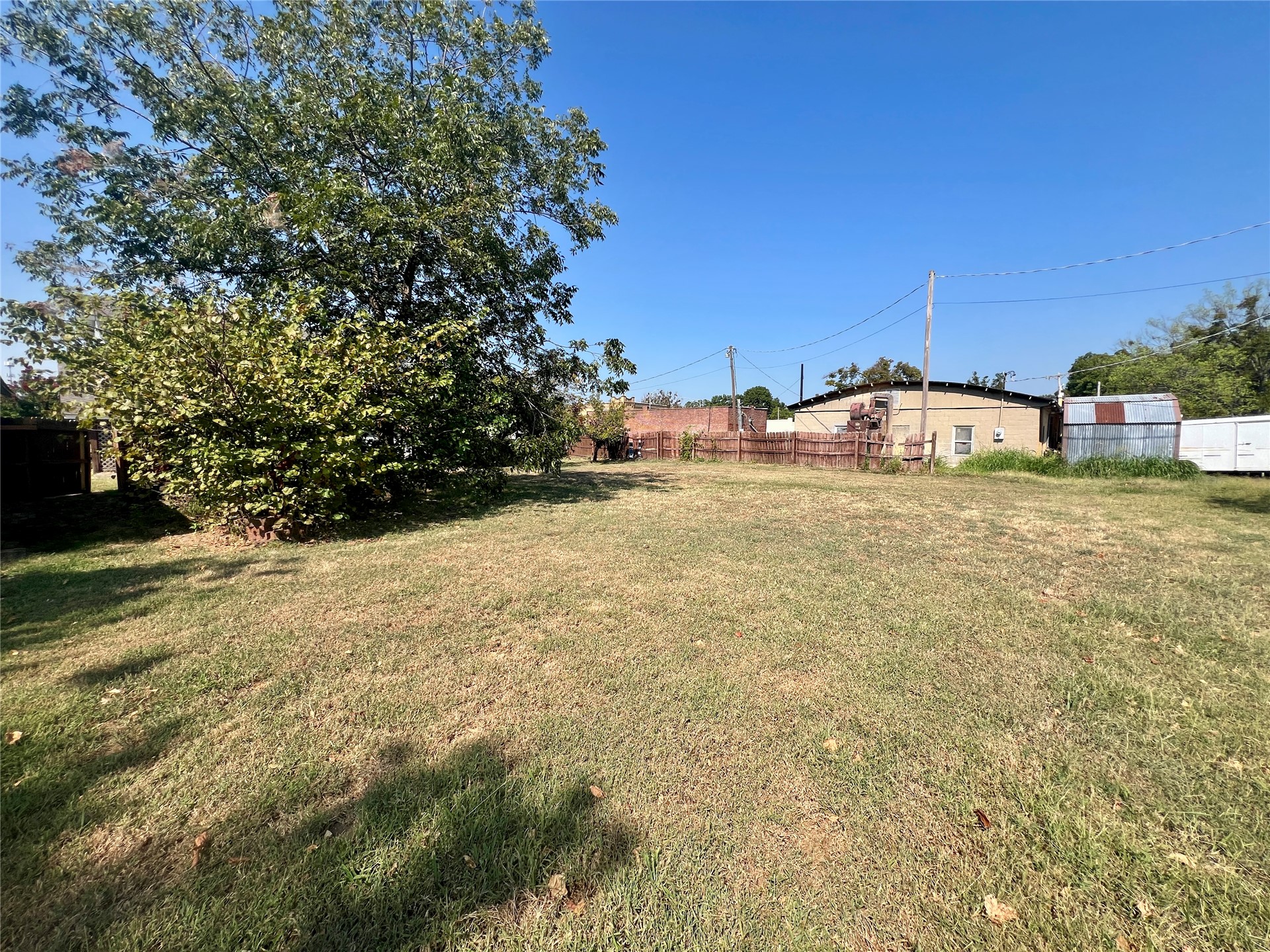 112 S Lee Street W Property Photo 13