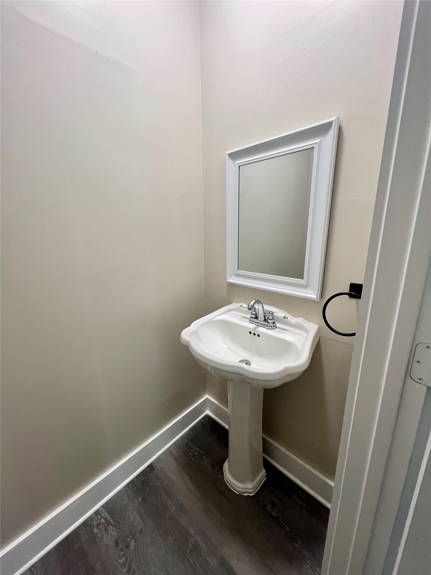 112 S Lee Street W Property Photo 24
