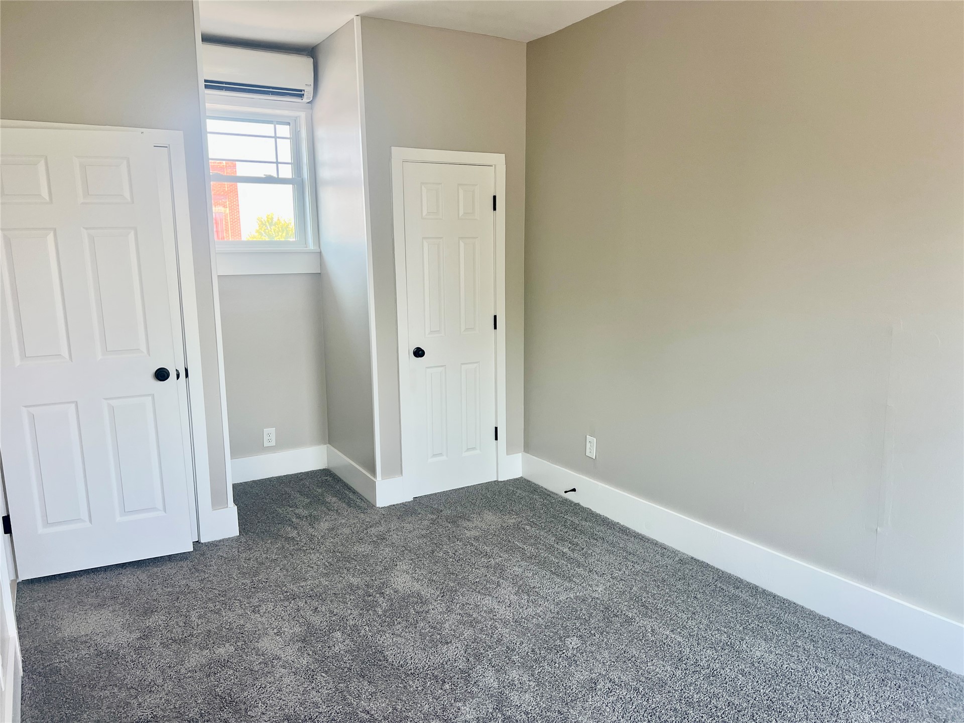 112 S Lee Street W Property Photo 26