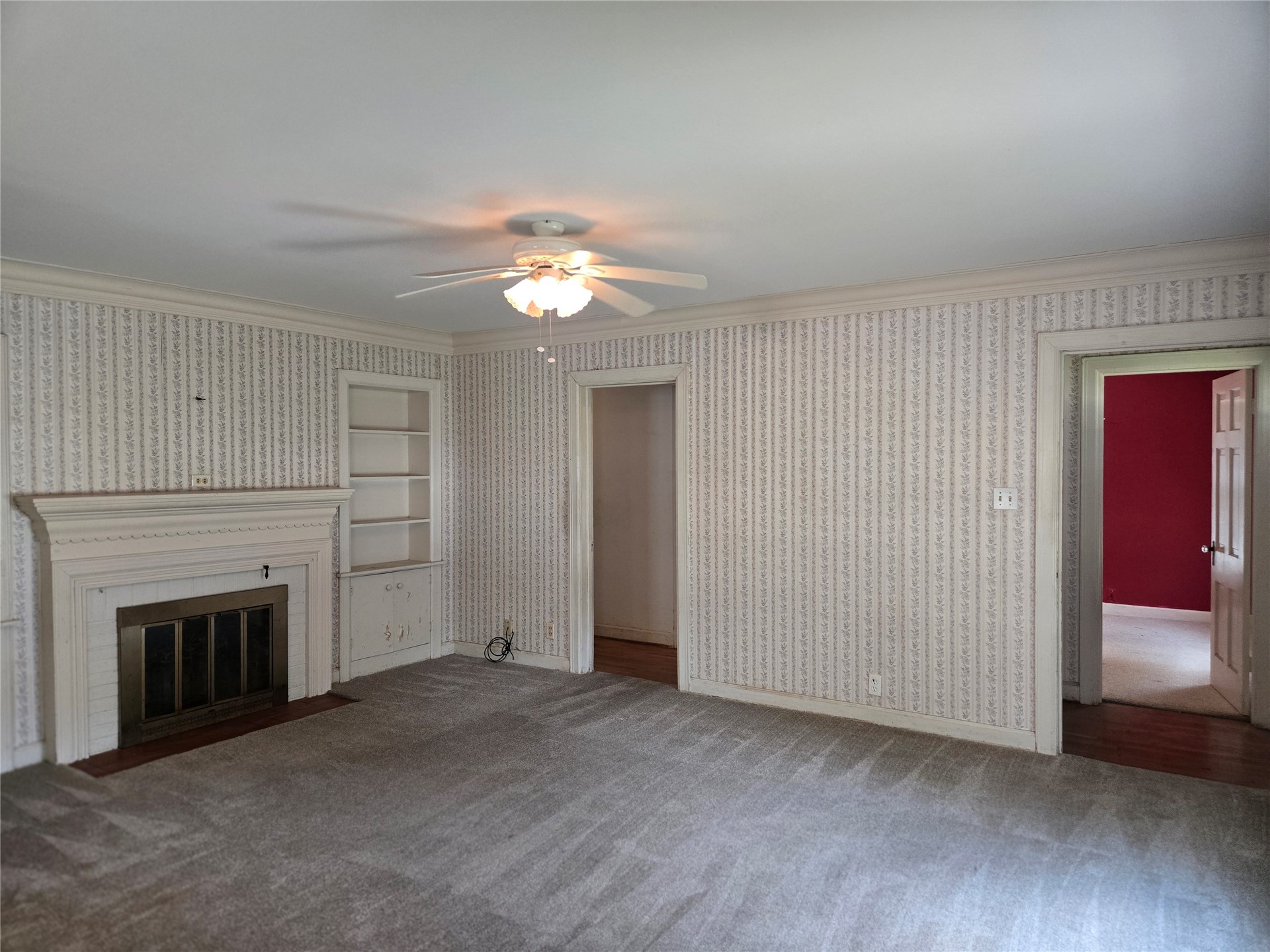 628 W Tahlequah Property Photo 7