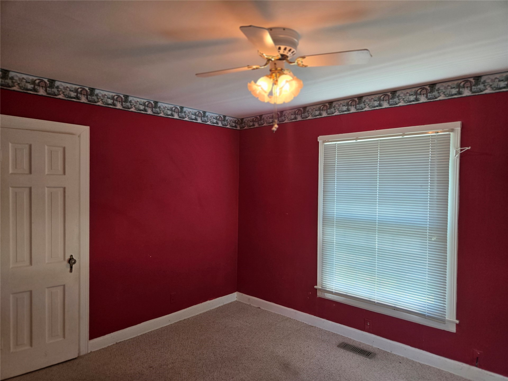 628 W Tahlequah Property Photo 33
