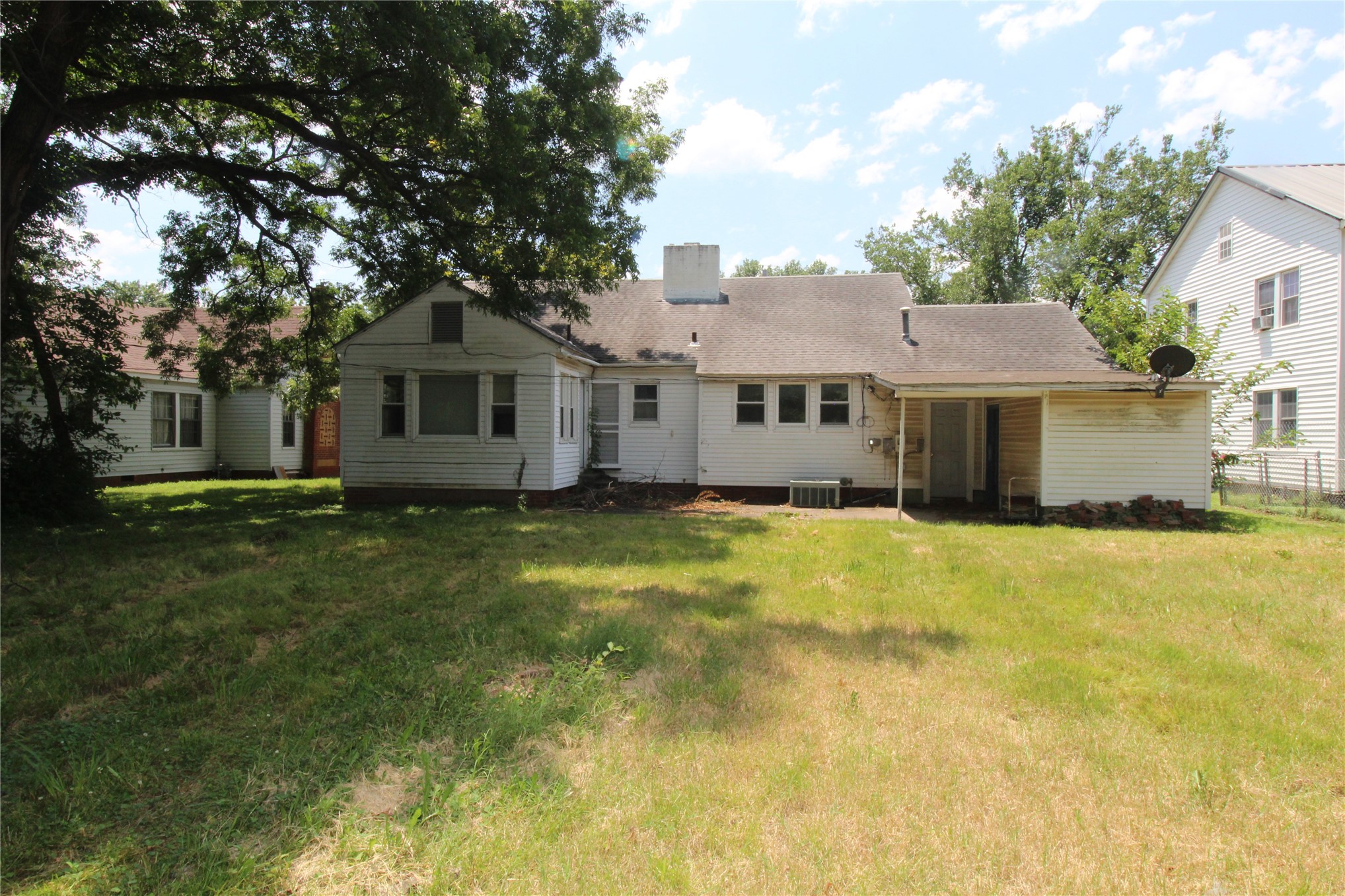 628 W Tahlequah Property Photo 43
