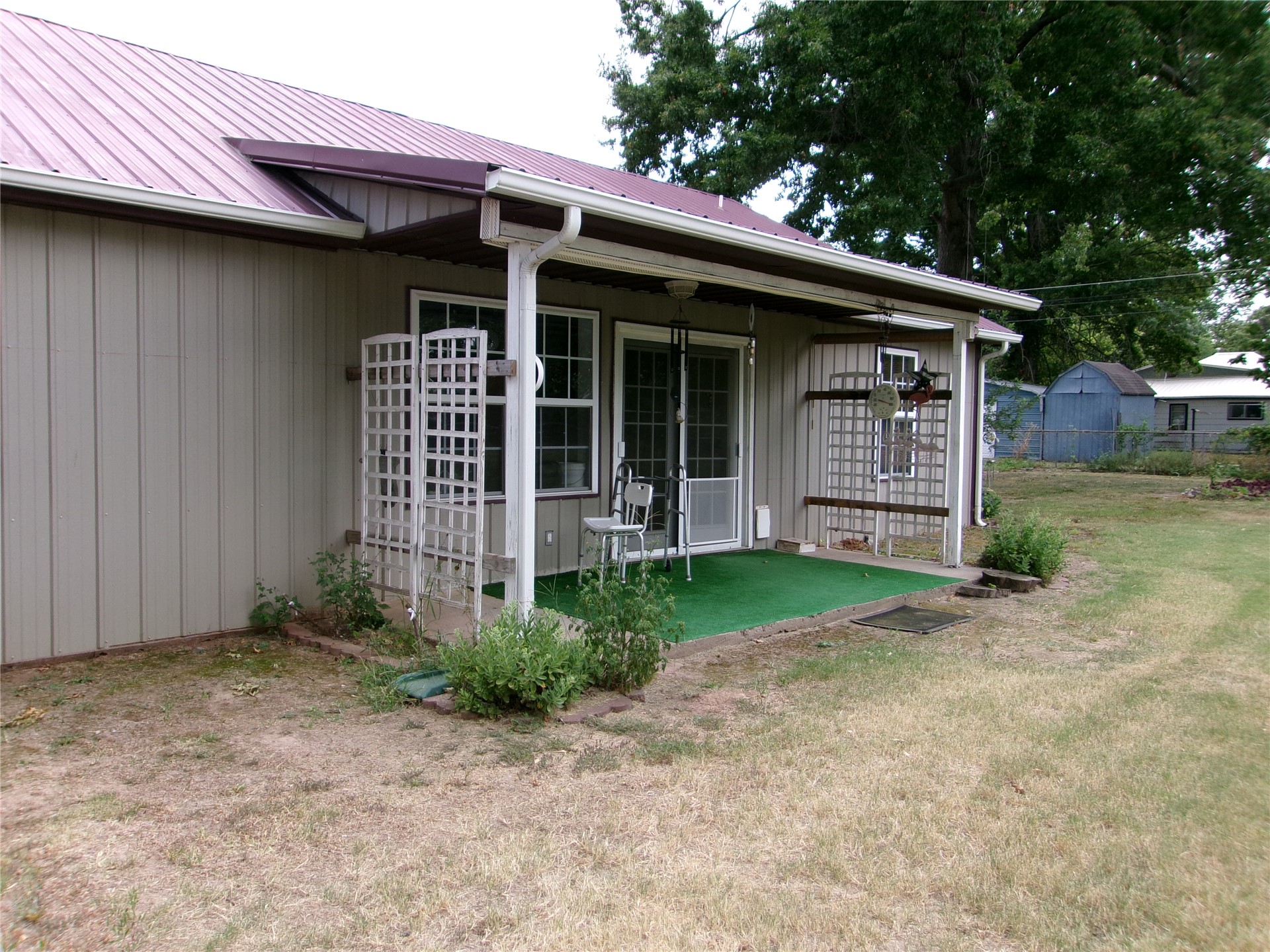 2330 Manitou Street Property Photo 28