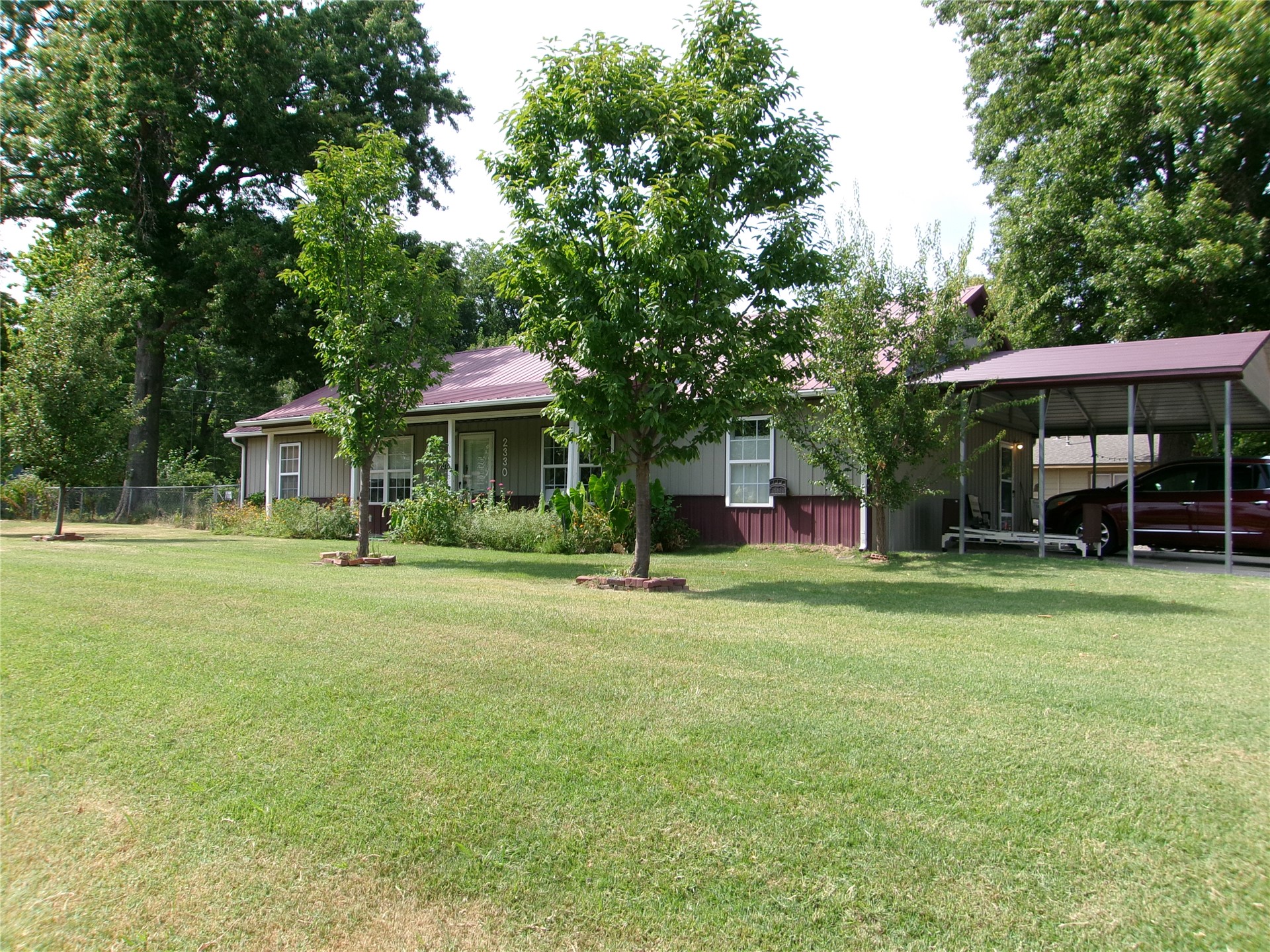 2330 Manitou Street Property Photo 31