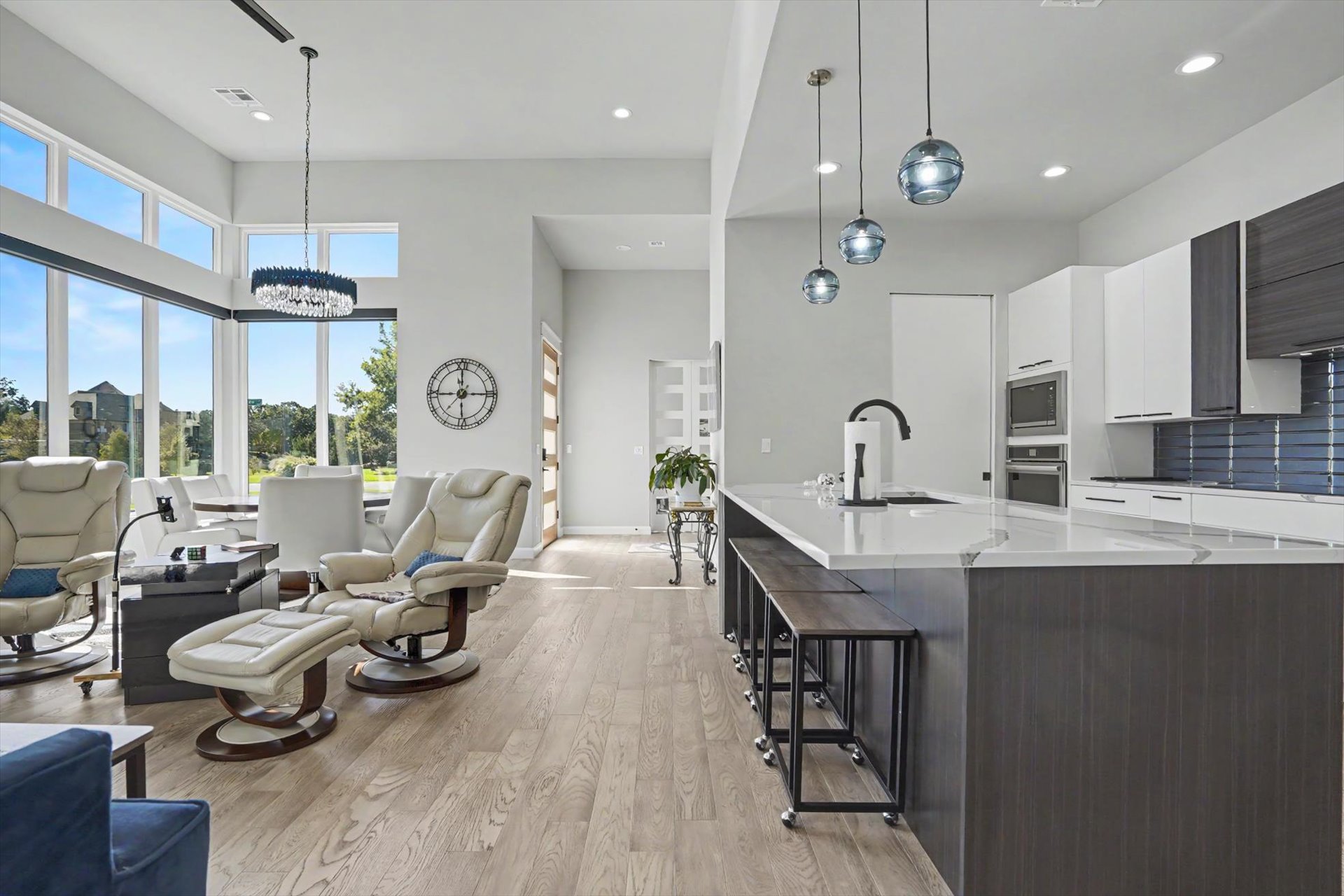 700 Cross Timbers Boulevard Property Photo 12