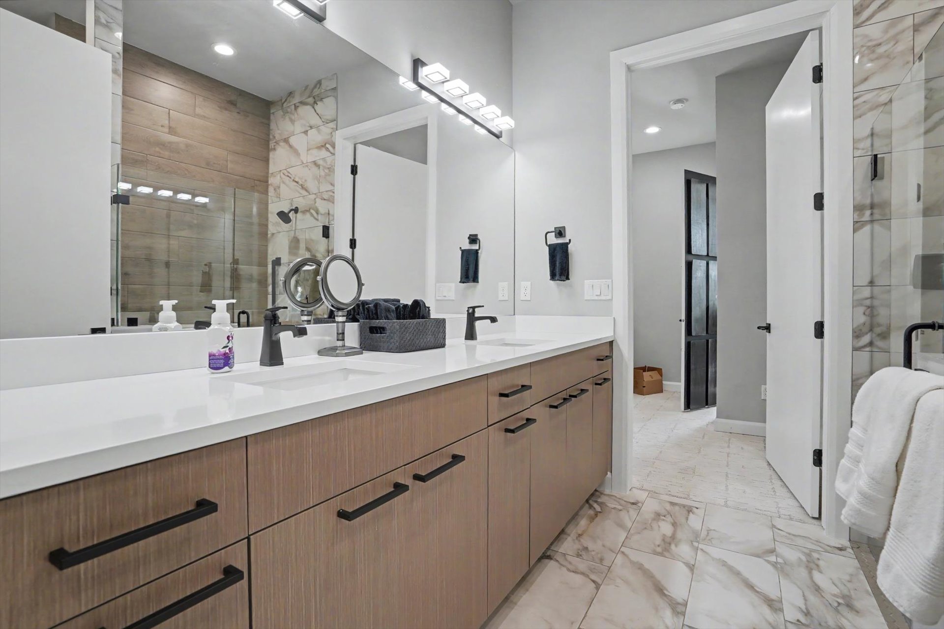 700 Cross Timbers Boulevard Property Photo 32