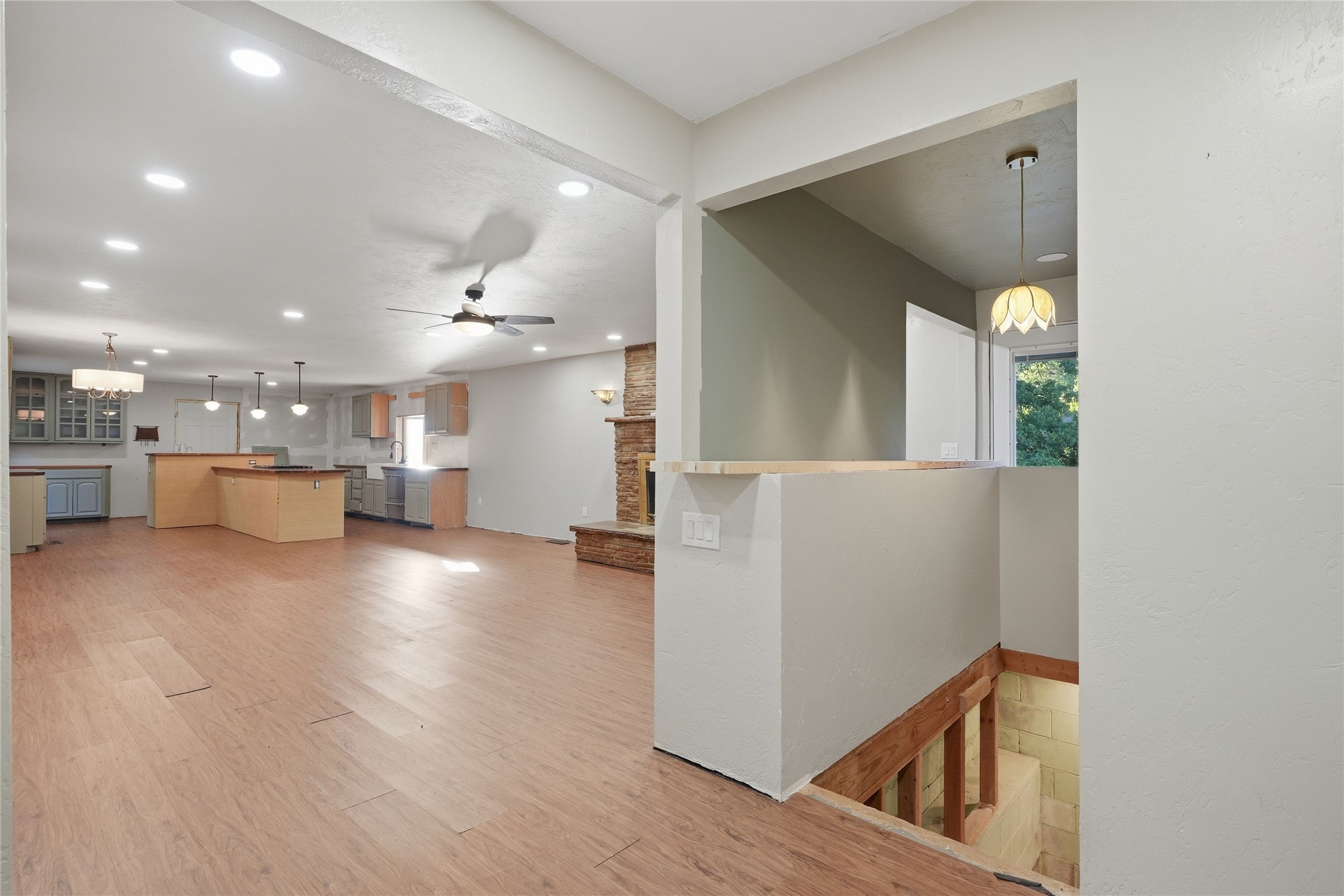 1120 E Leroy Road Property Photo 11