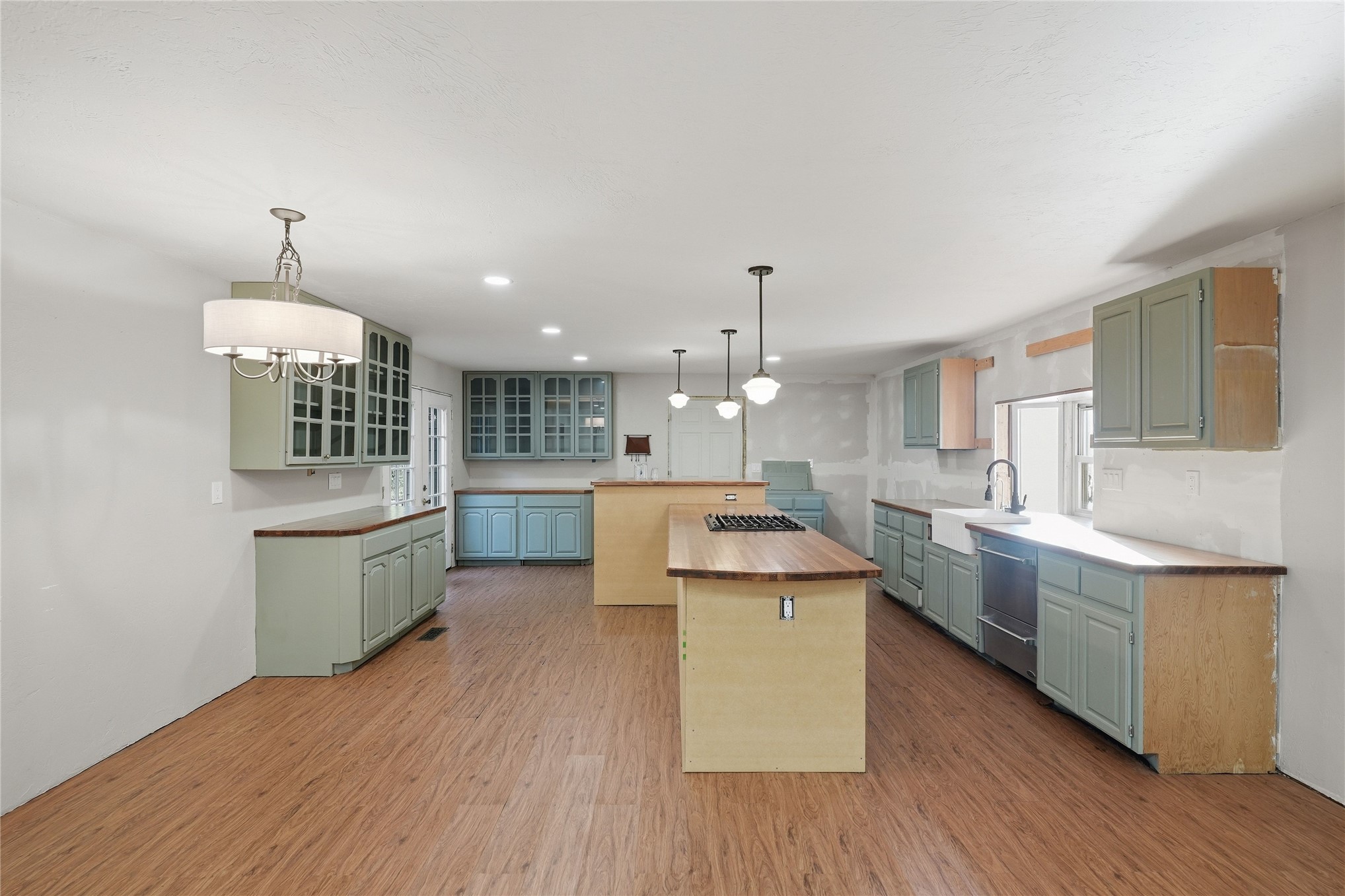 1120 E Leroy Road Property Photo 14