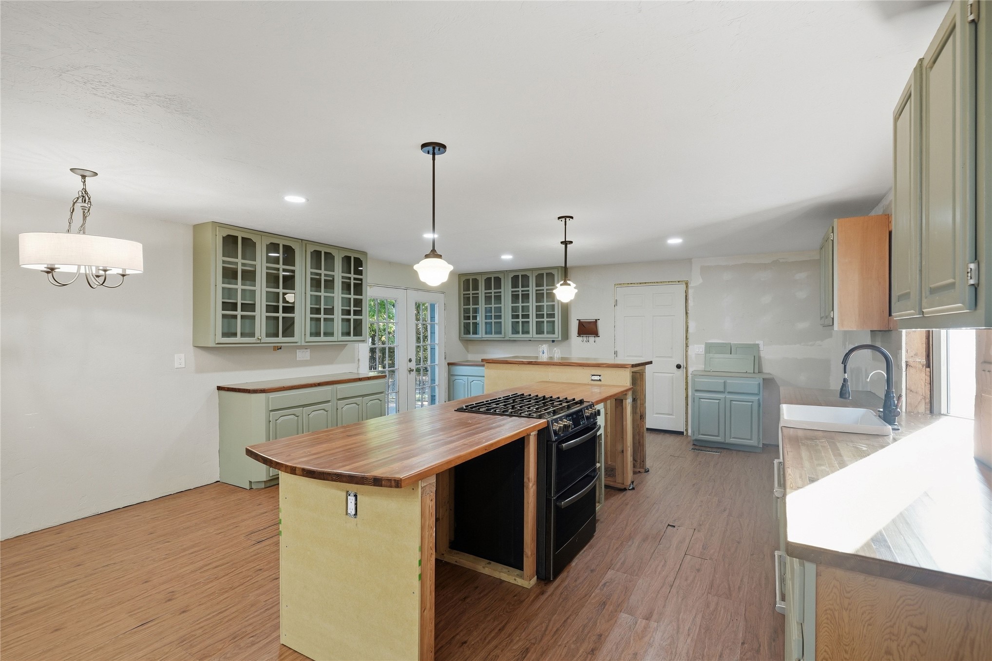 1120 E Leroy Road Property Photo 15