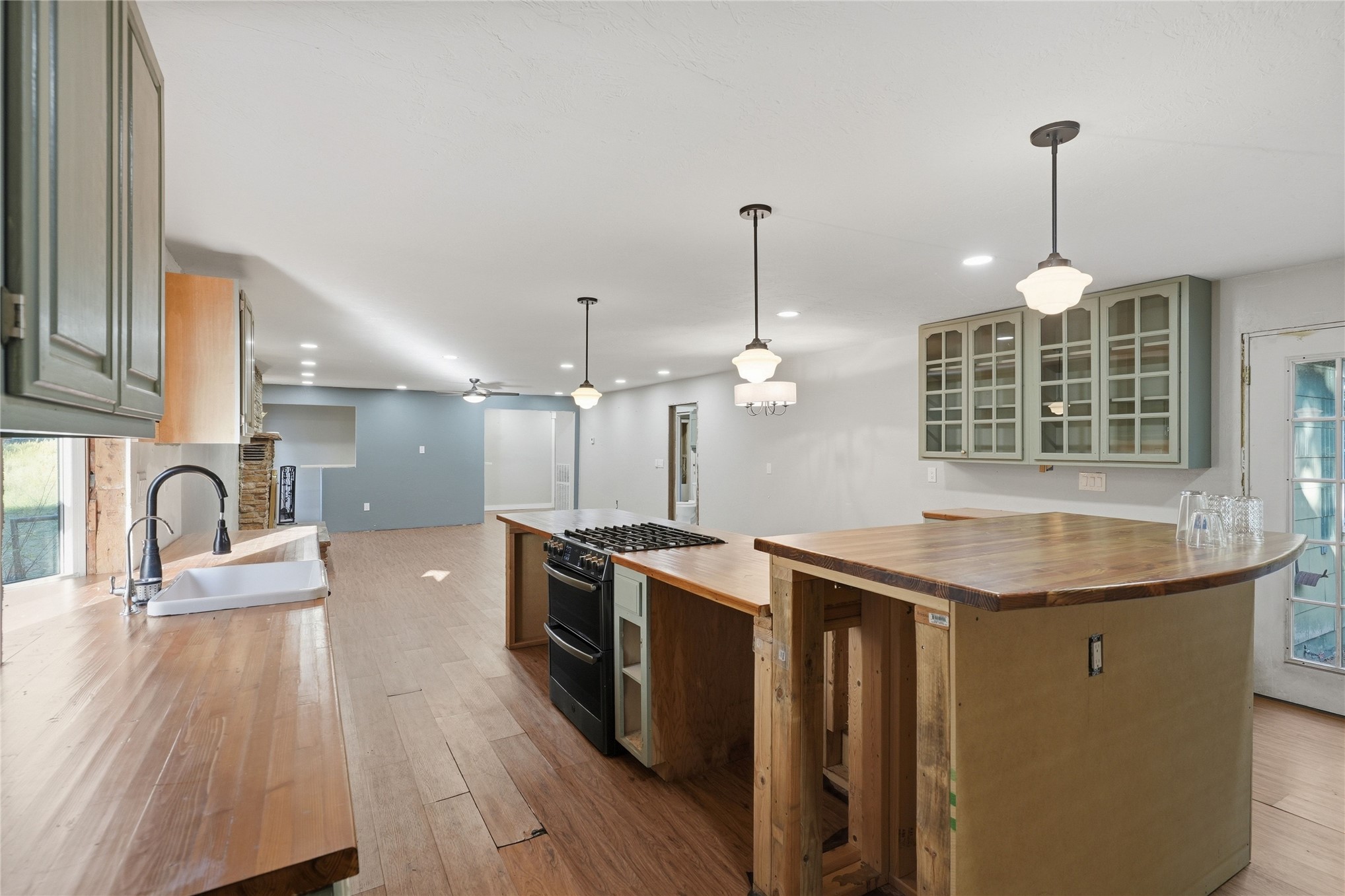 1120 E Leroy Road Property Photo 16