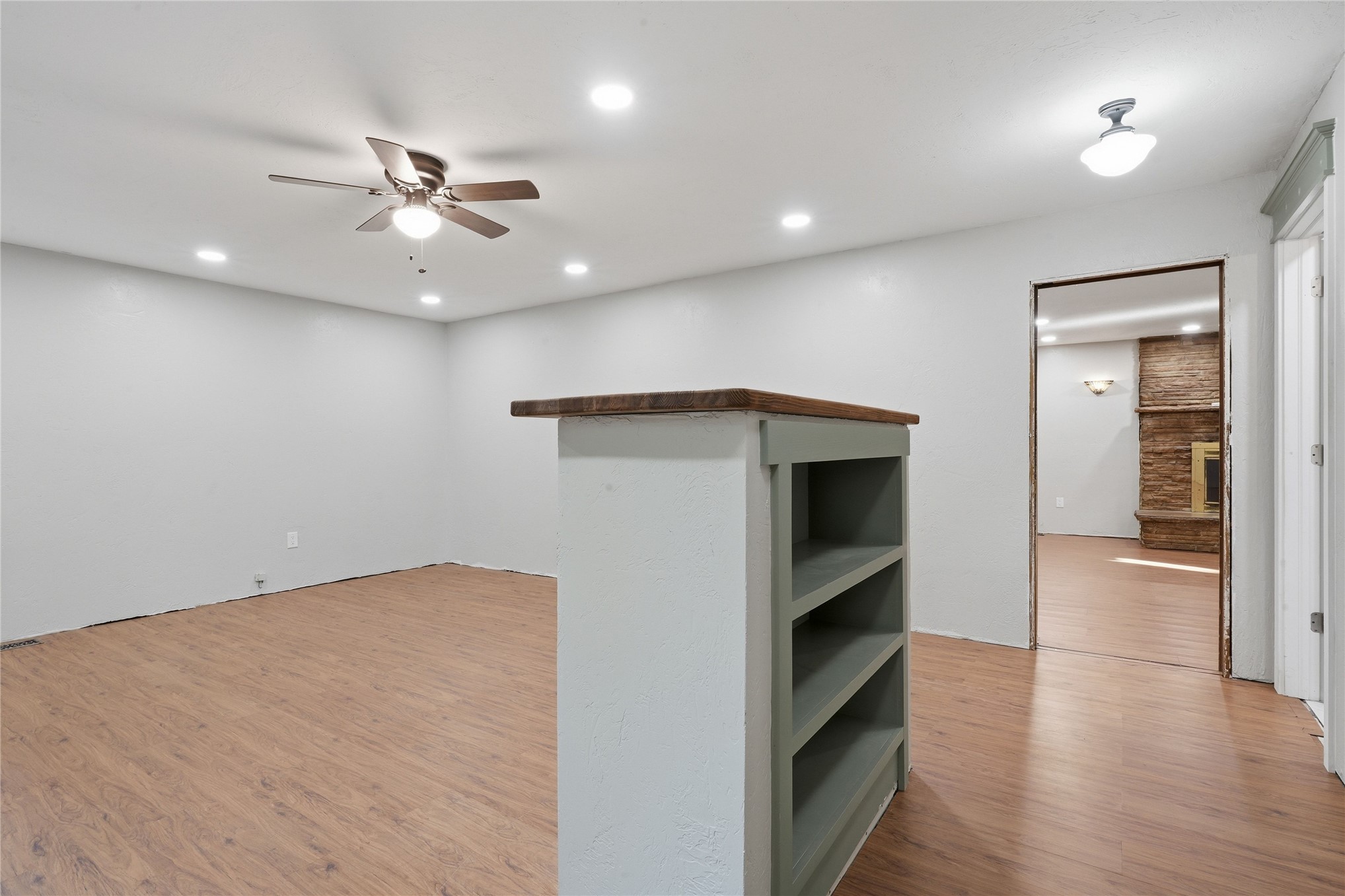 1120 E Leroy Road Property Photo 22