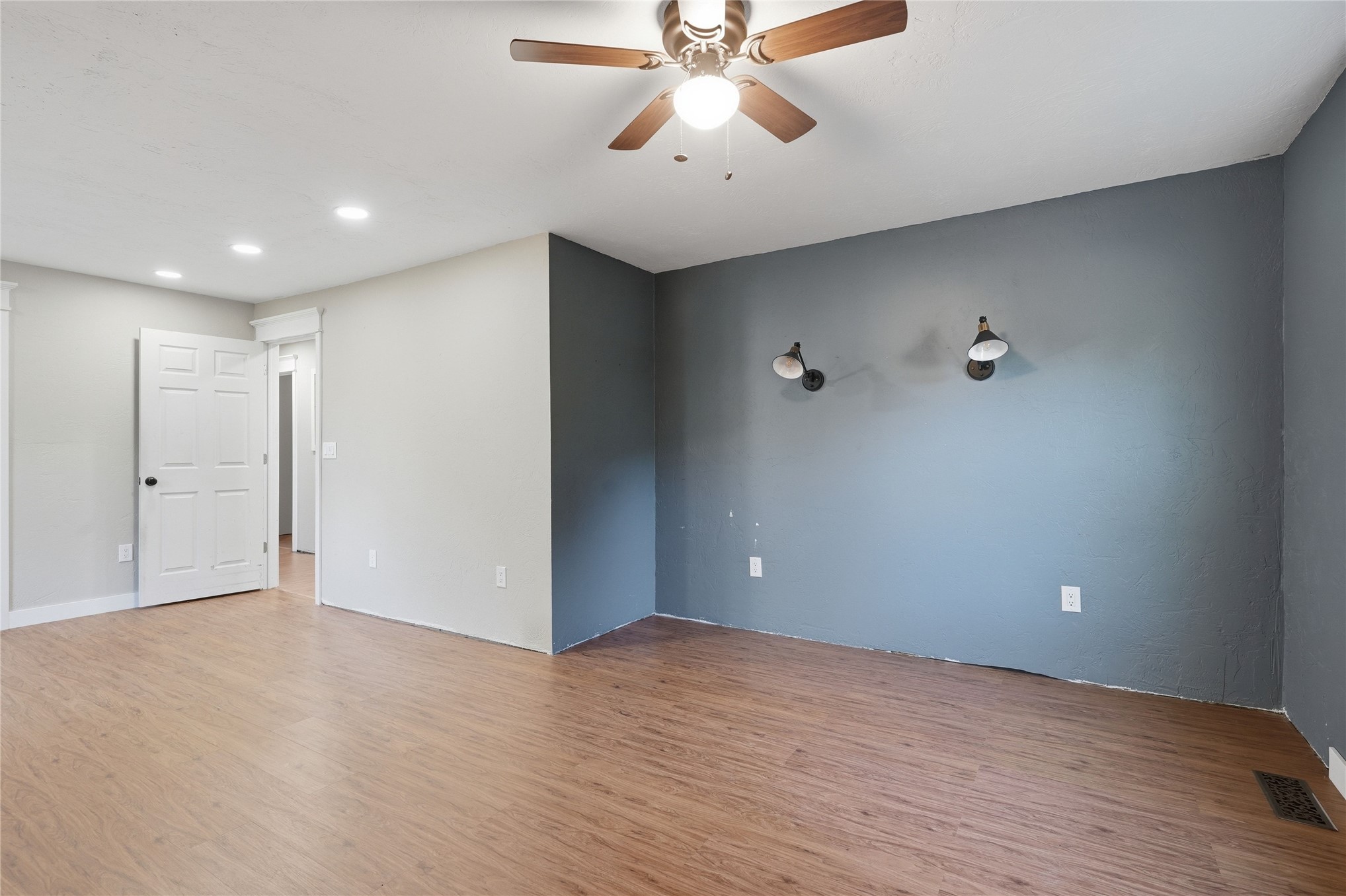 1120 E Leroy Road Property Photo 36