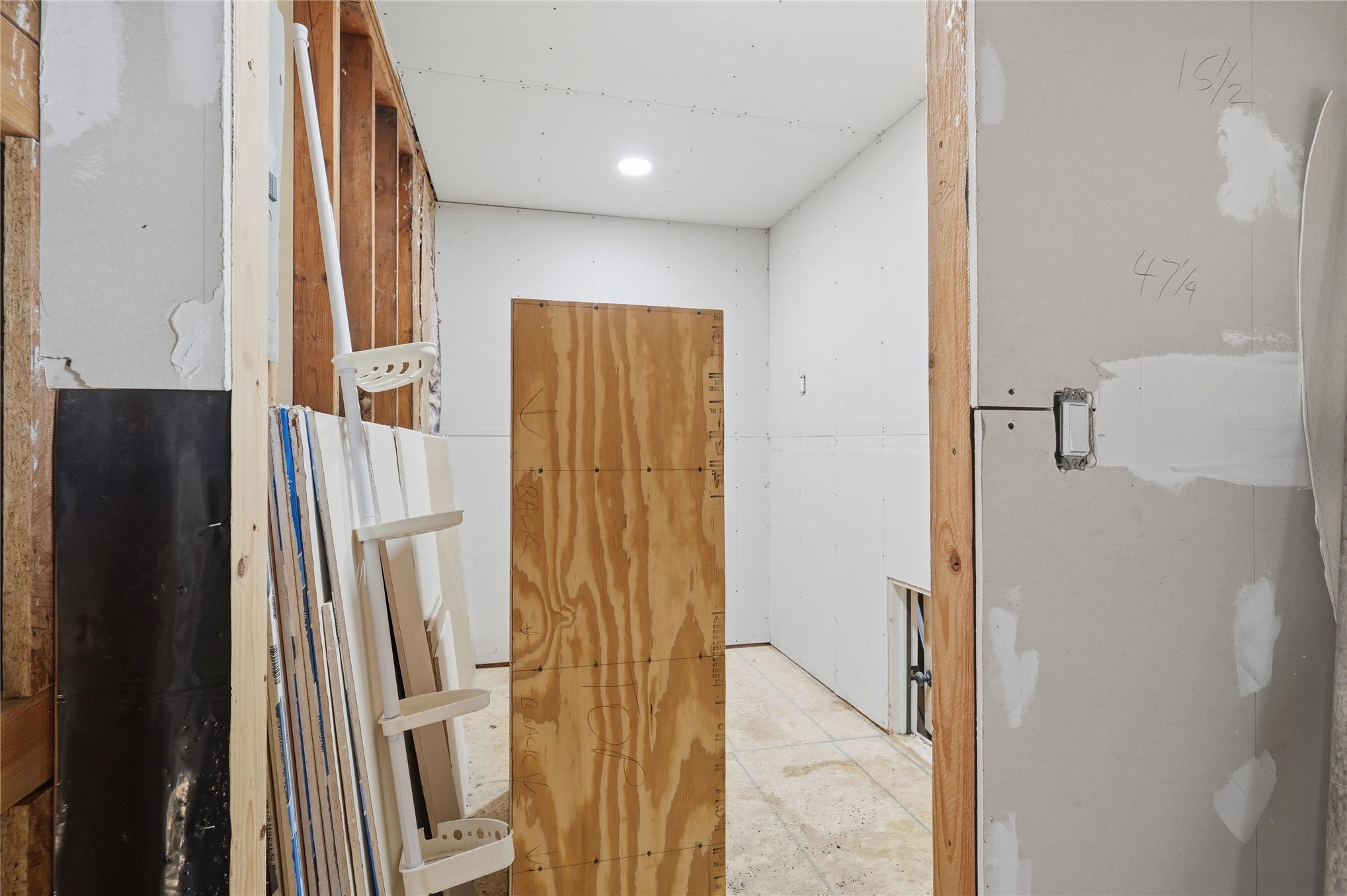 1120 E Leroy Road Property Photo 38