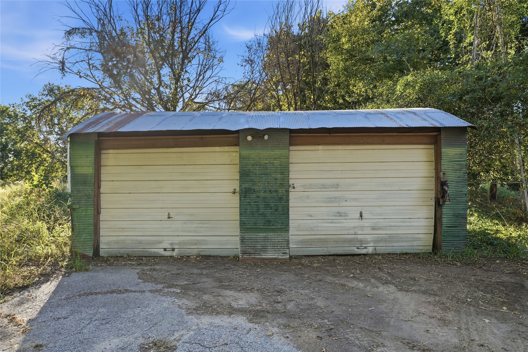 1120 E Leroy Road Property Photo 49