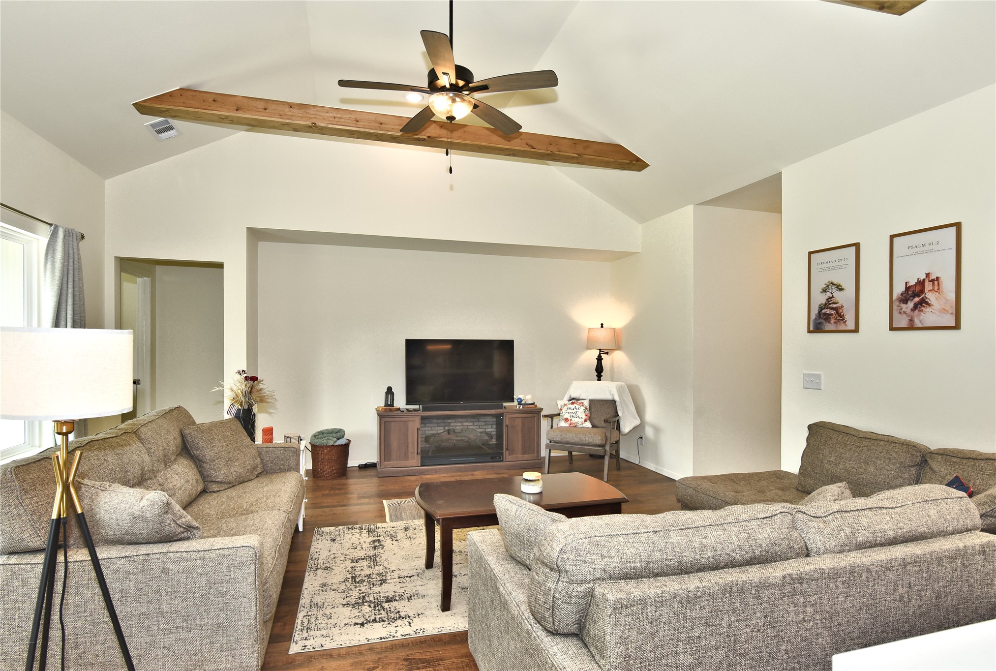 1656 E 140th Place Property Photo 10