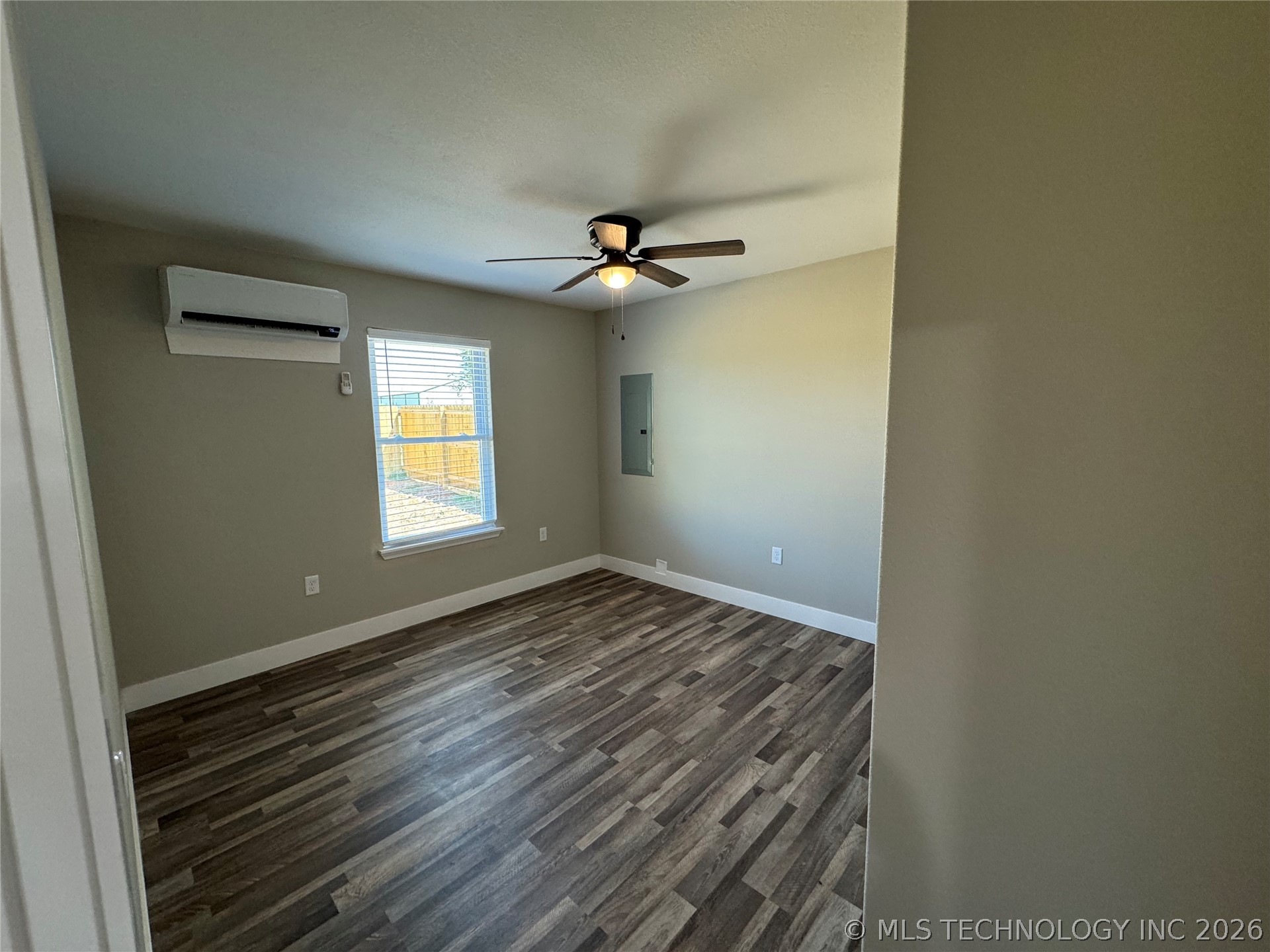 1751 W Main Street Property Photo 11