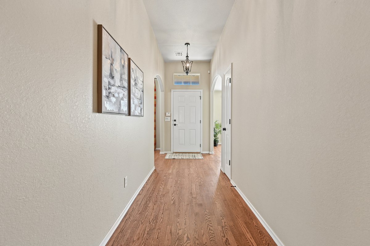 18905 E 49th Place Property Photo 5