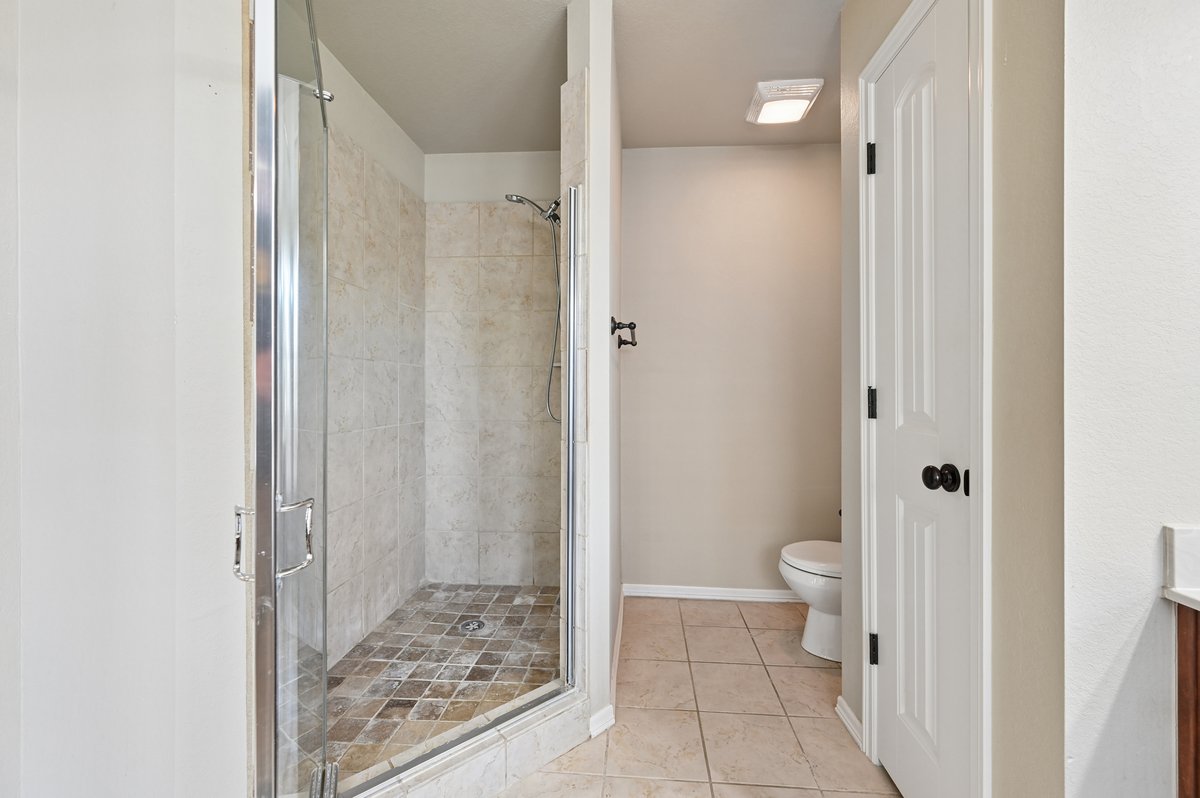 18905 E 49th Place Property Photo 30