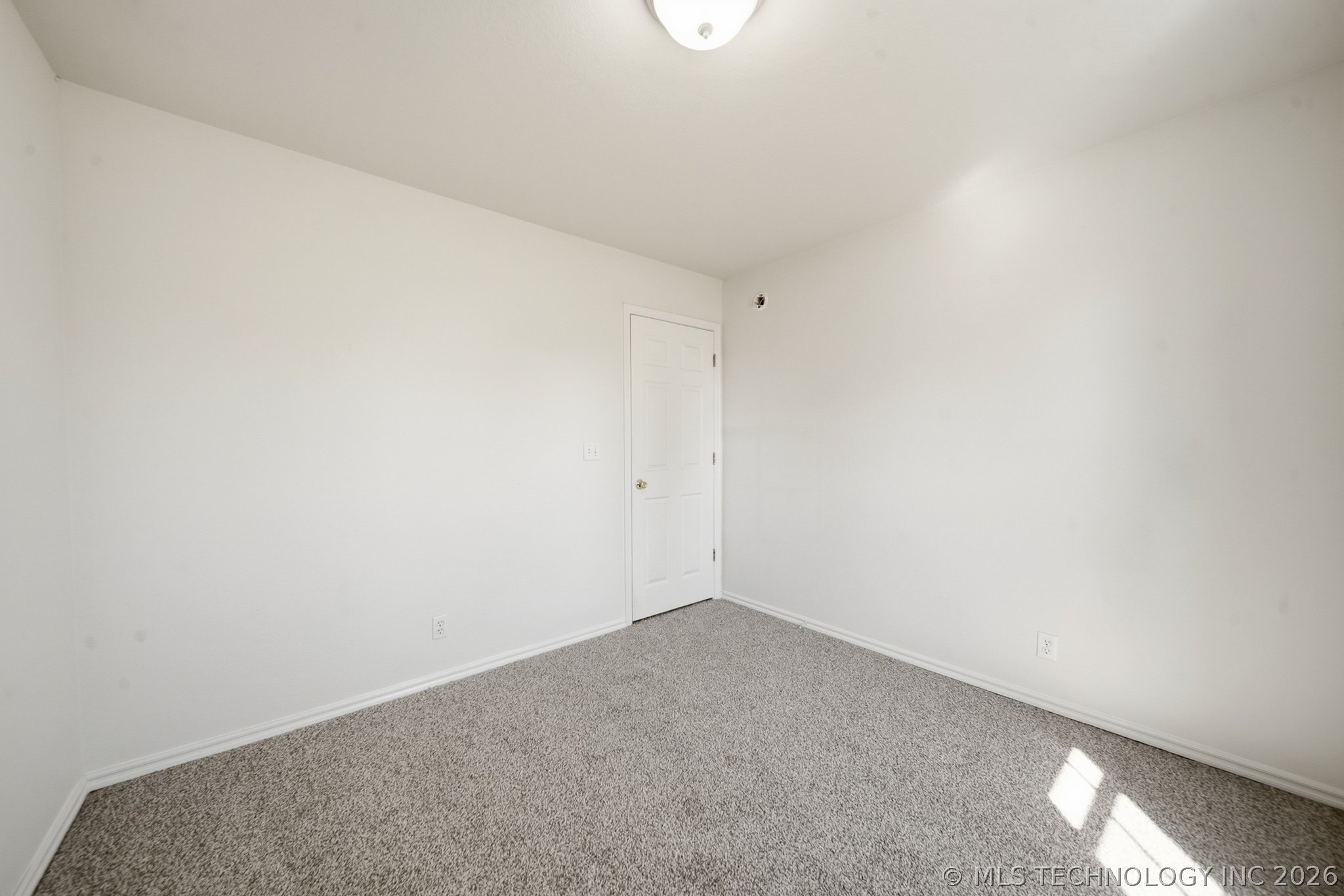 1100 S Hummingbird Lane Property Photo 23