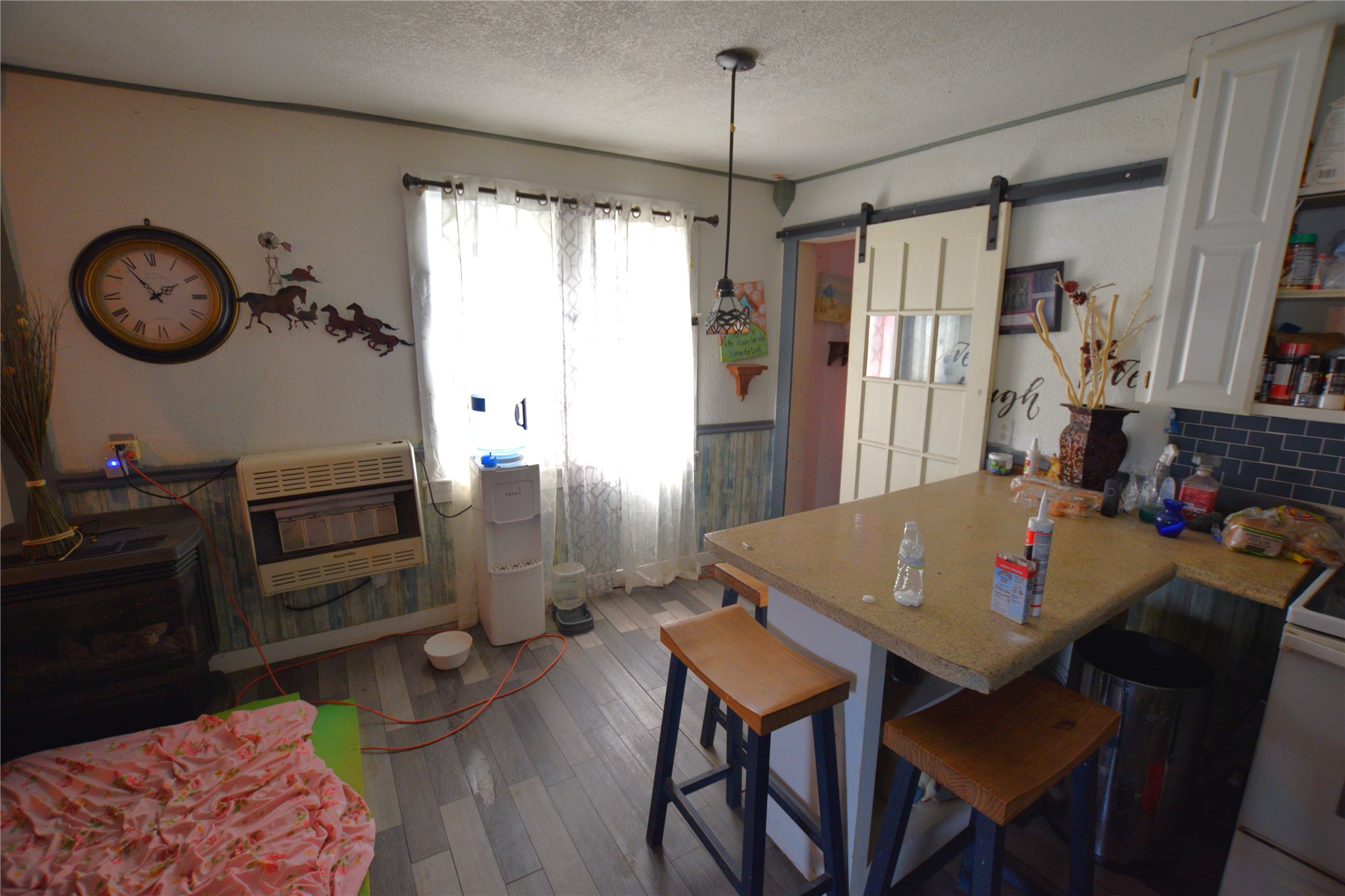 1 W Pine Street Property Photo 10