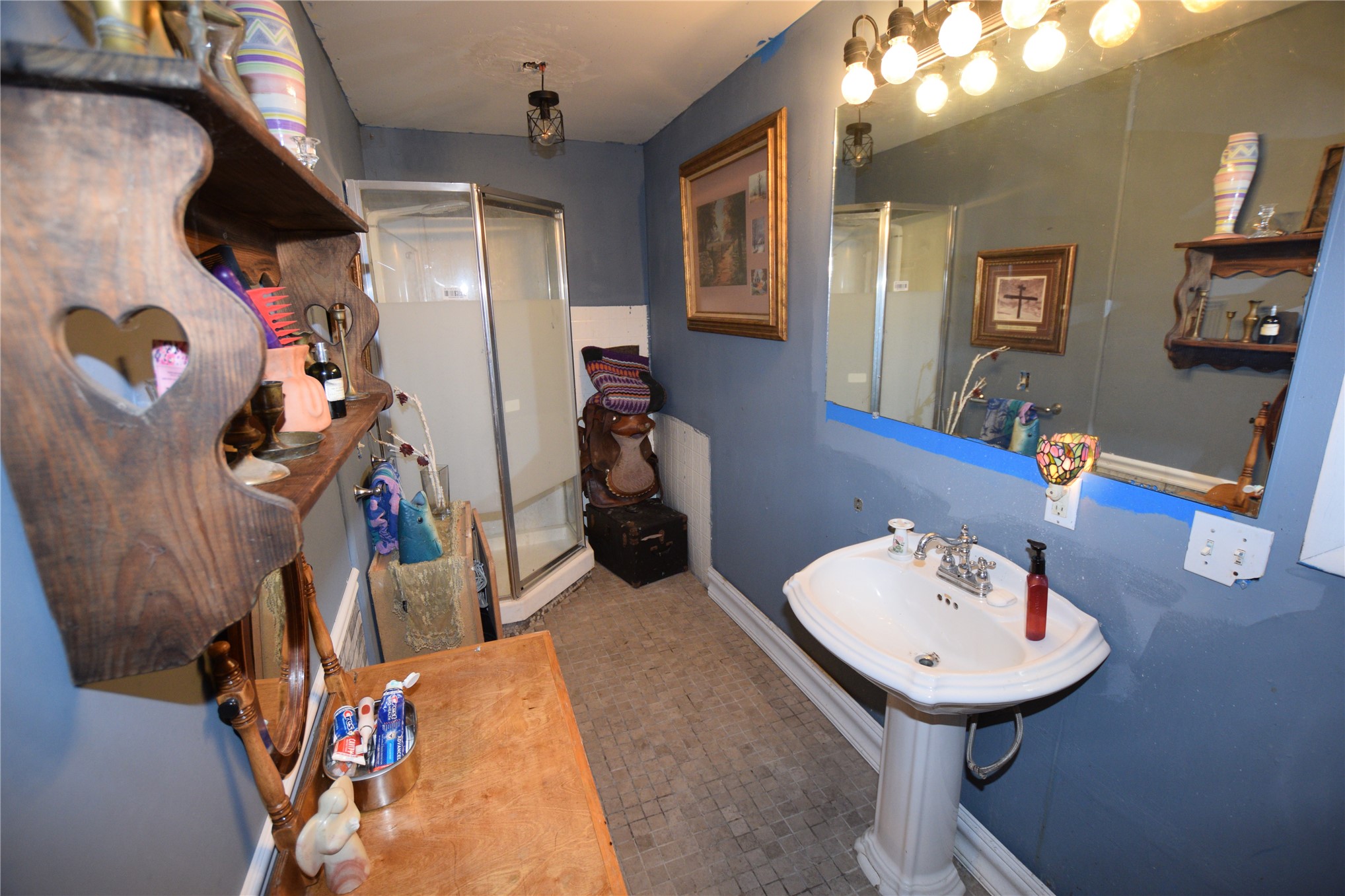 1 W Pine Street Property Photo 12