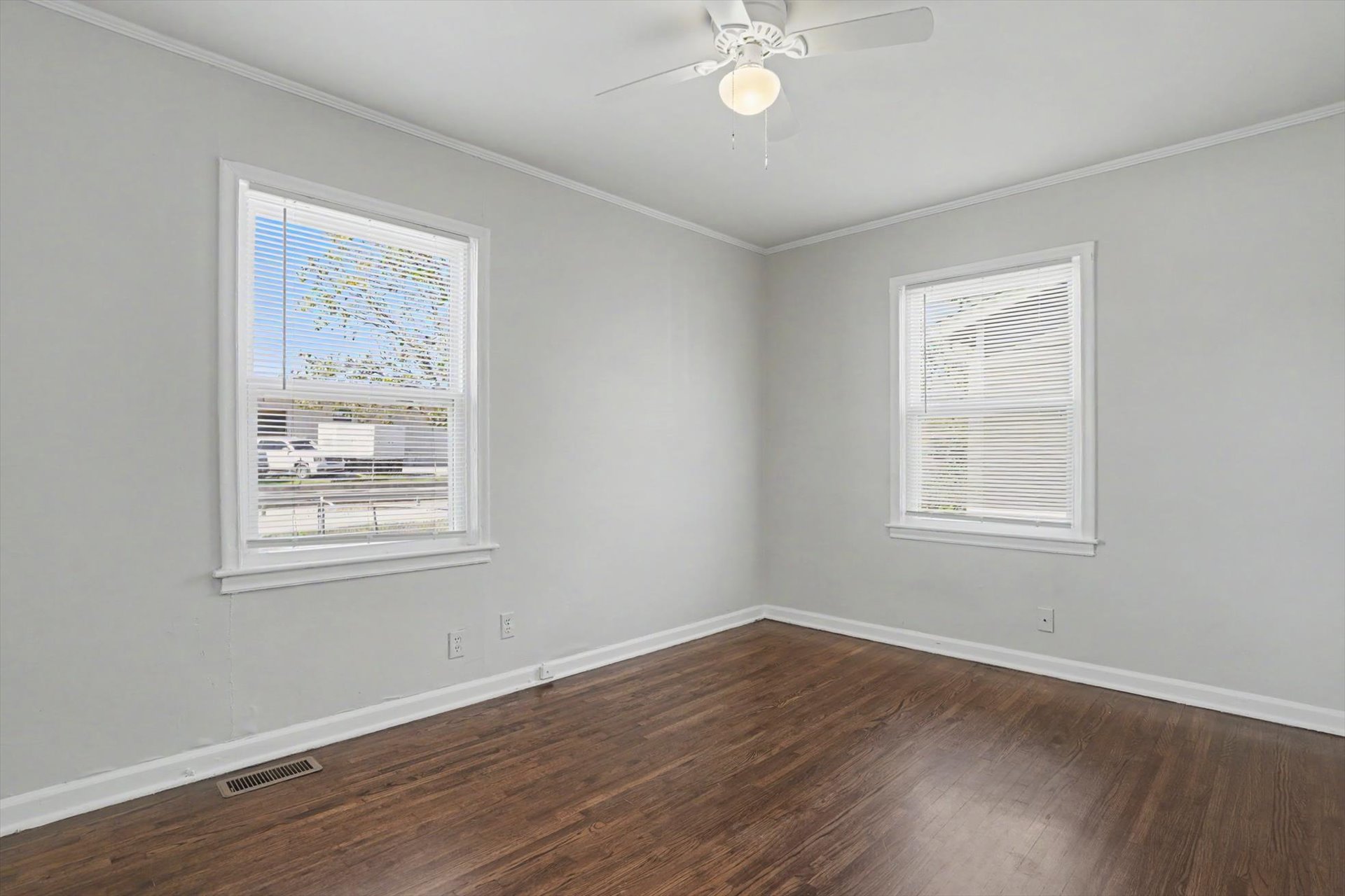 319 S Main Street Property Photo 19