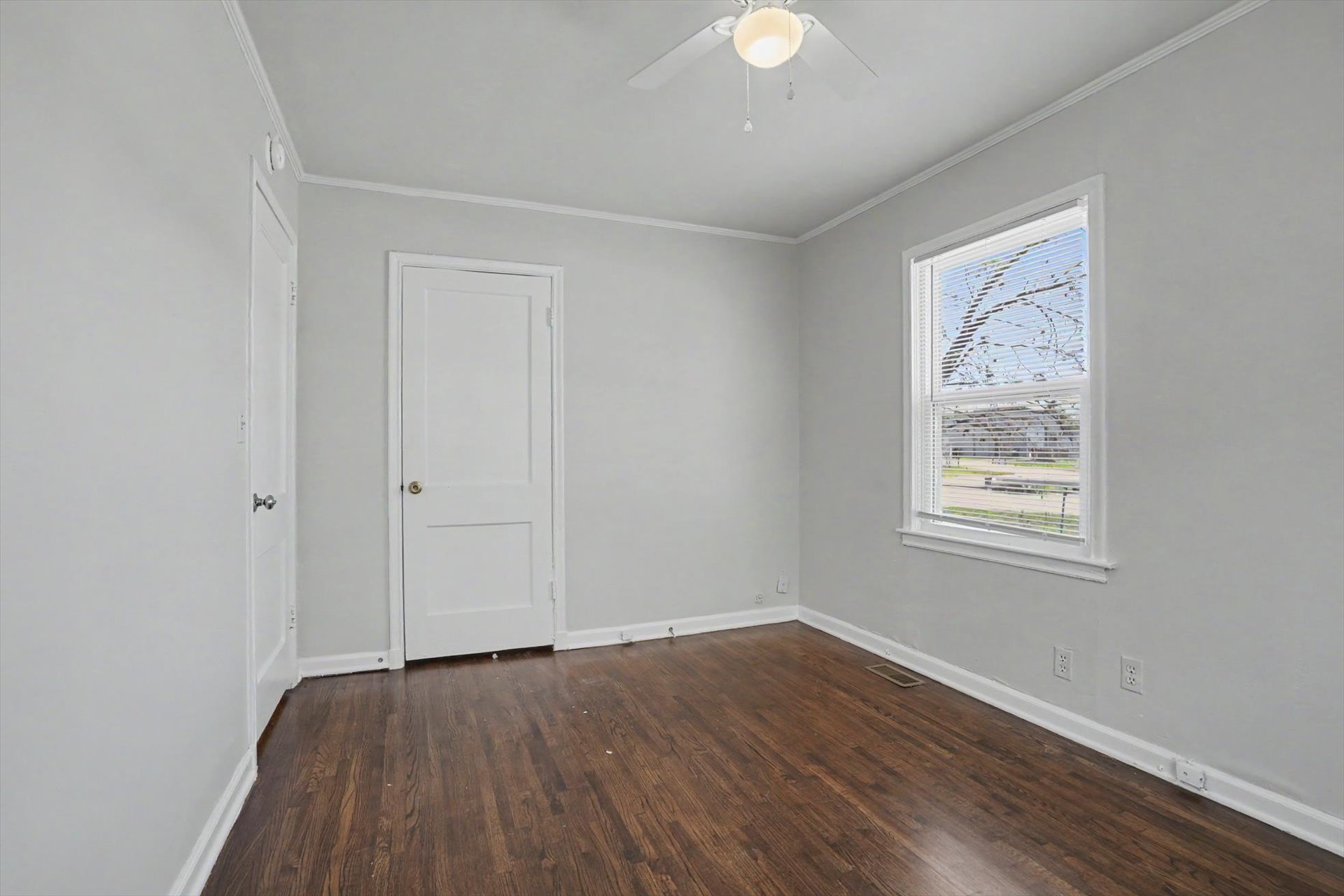 319 S Main Street Property Photo 20