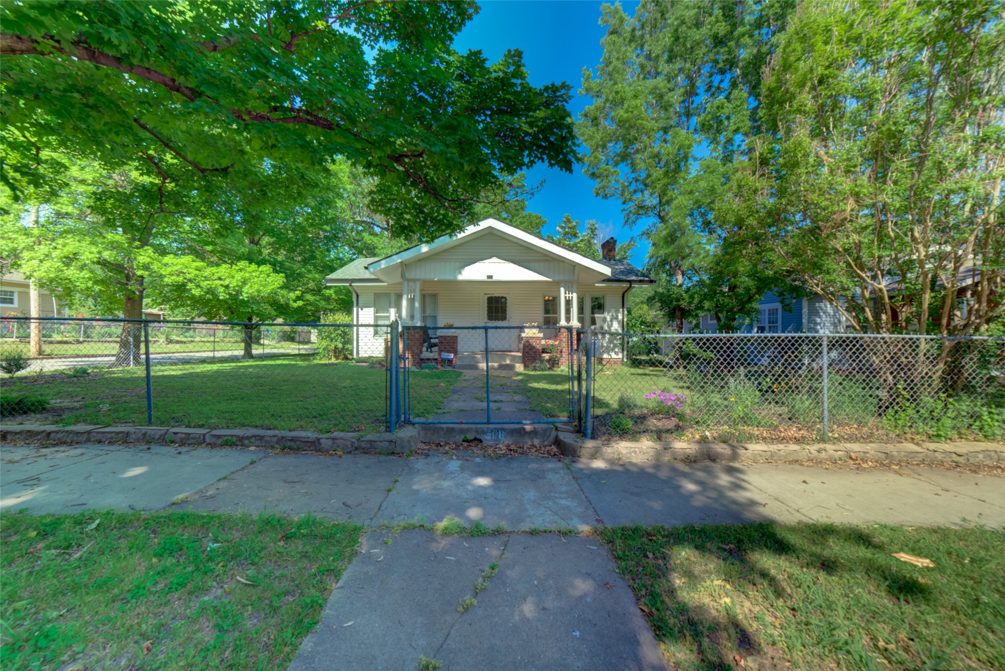 368 S Zunis Avenue Property Photo 1