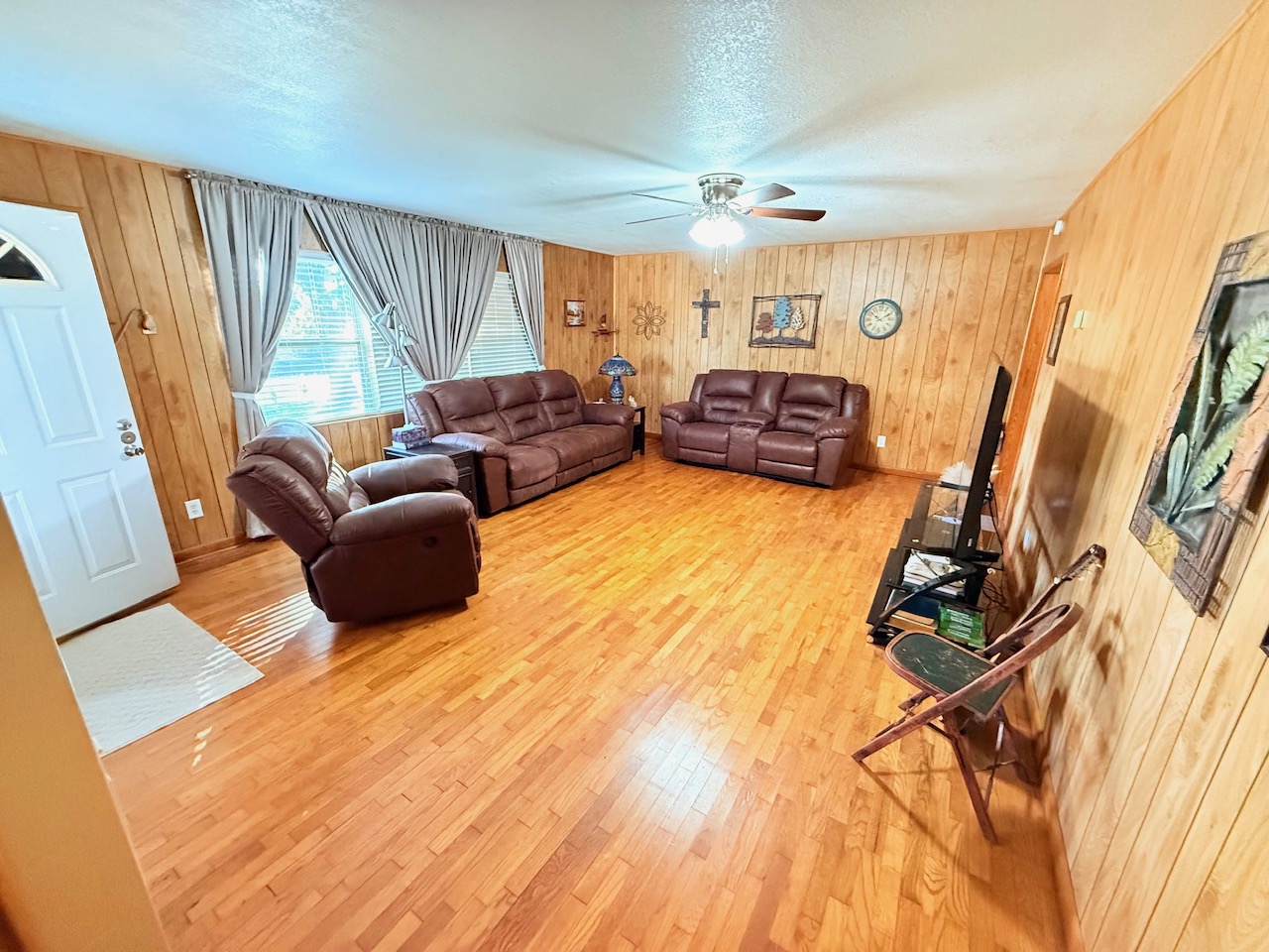 12413 S 114th W Property Photo 5