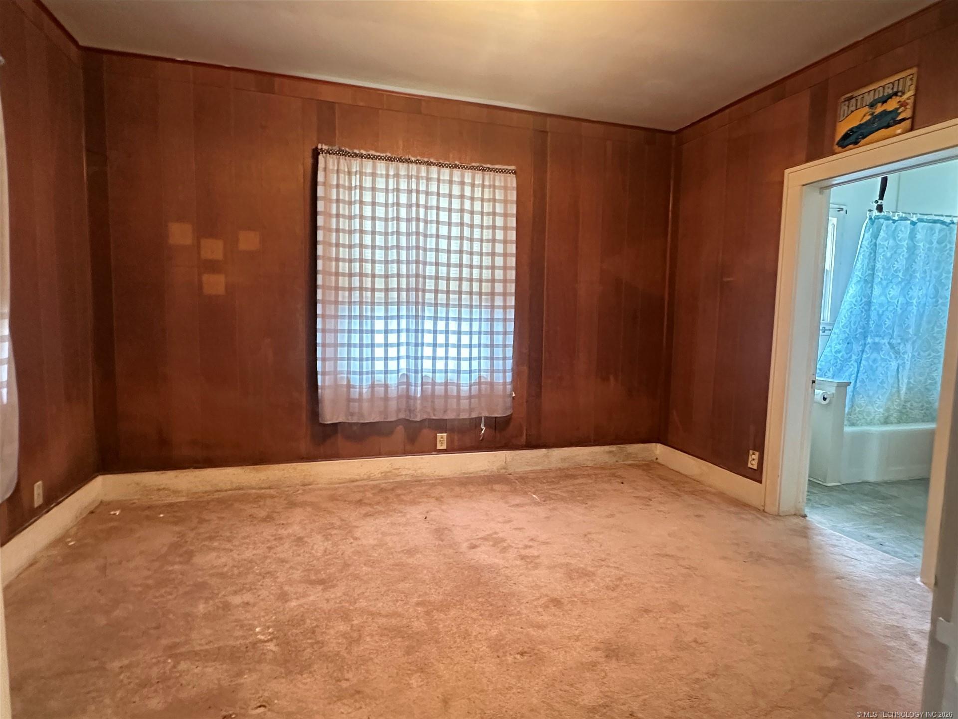 814 S Severs Street Property Photo 12