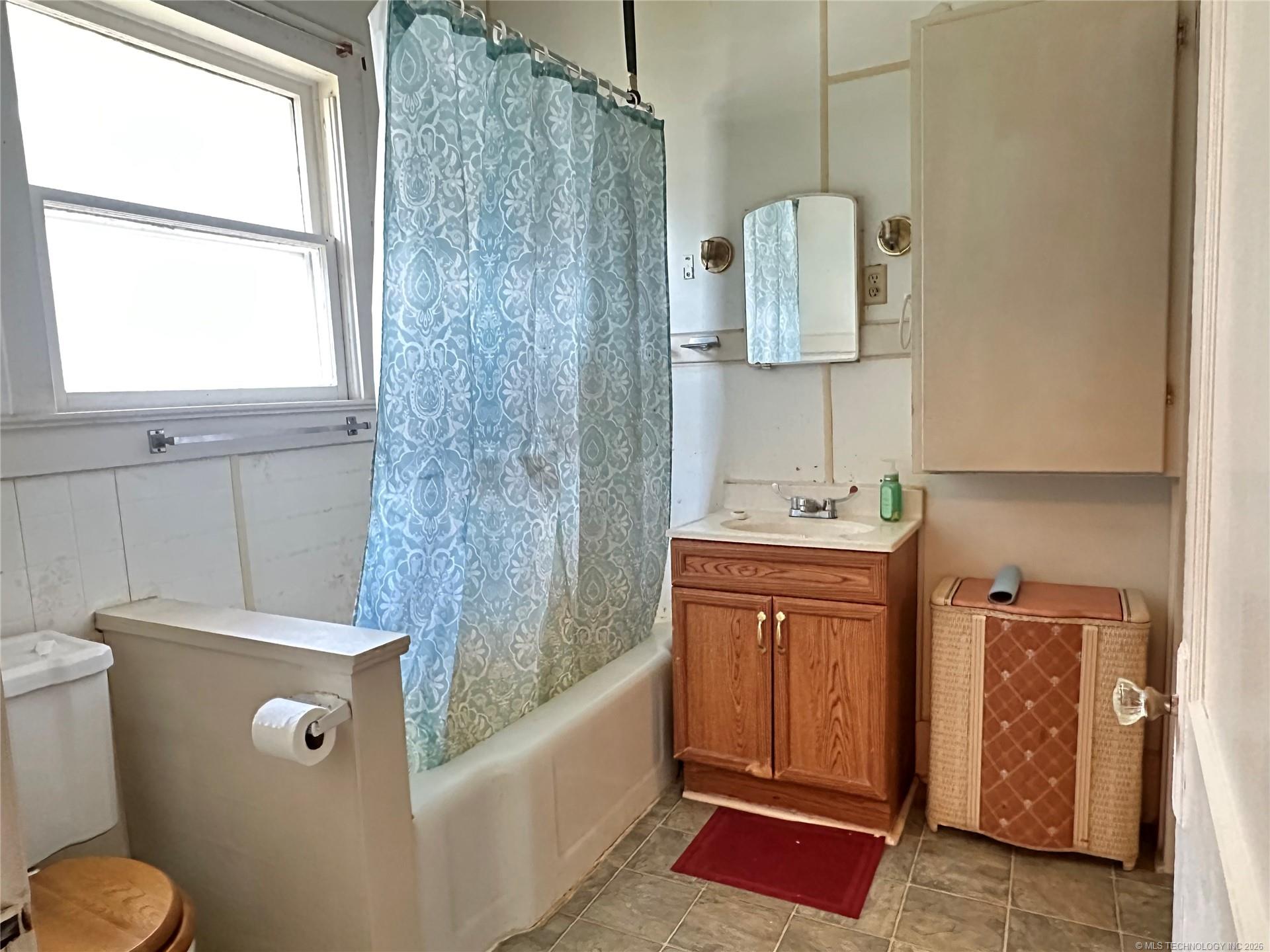 814 S Severs Street Property Photo 13