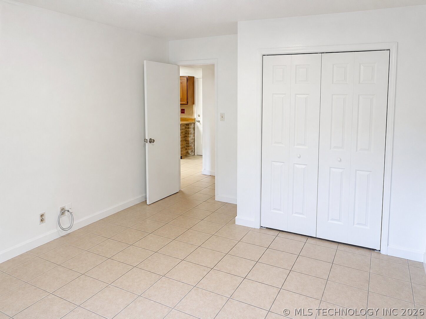 210 Archibald 2 Property Photo 6