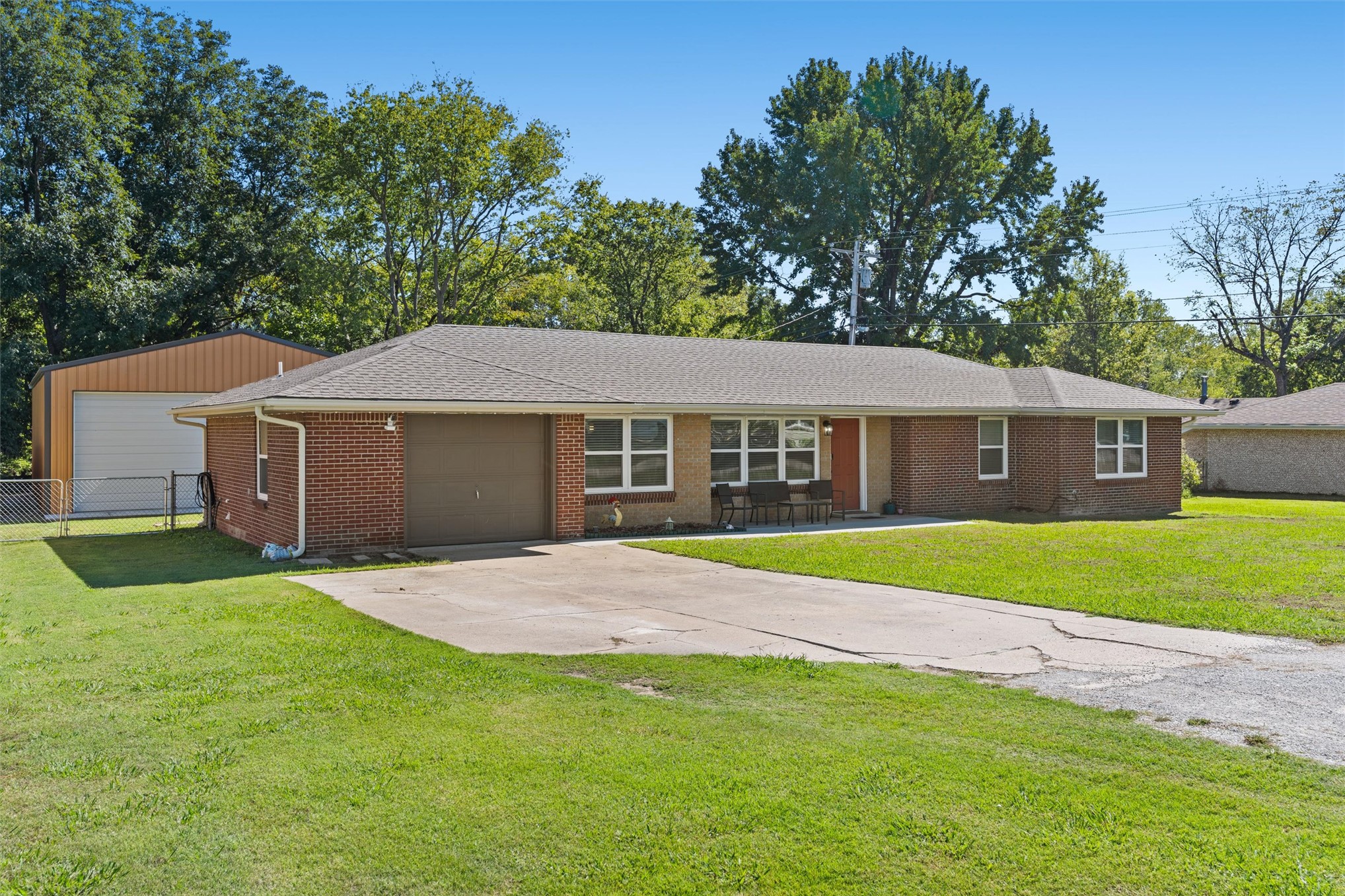 1600 Prairie Heights