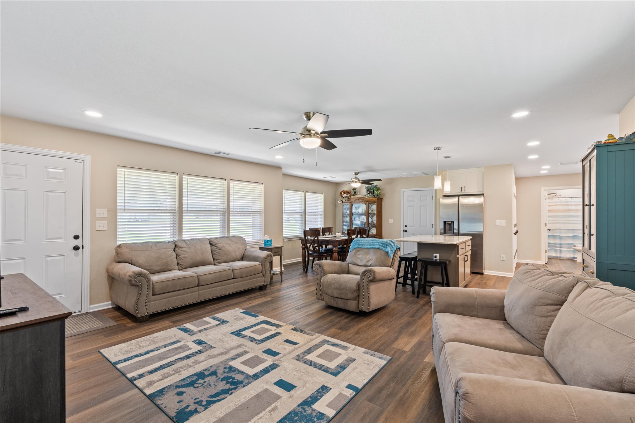 1600 Prairie Heights Property Photo 8
