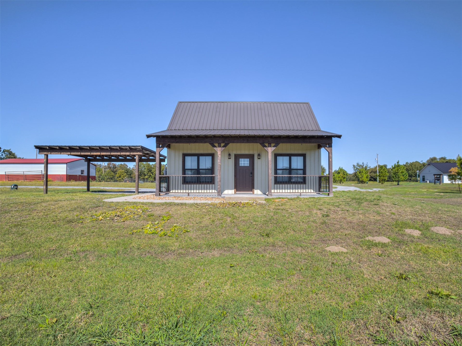 2809 E Wise Road Property Photo 1
