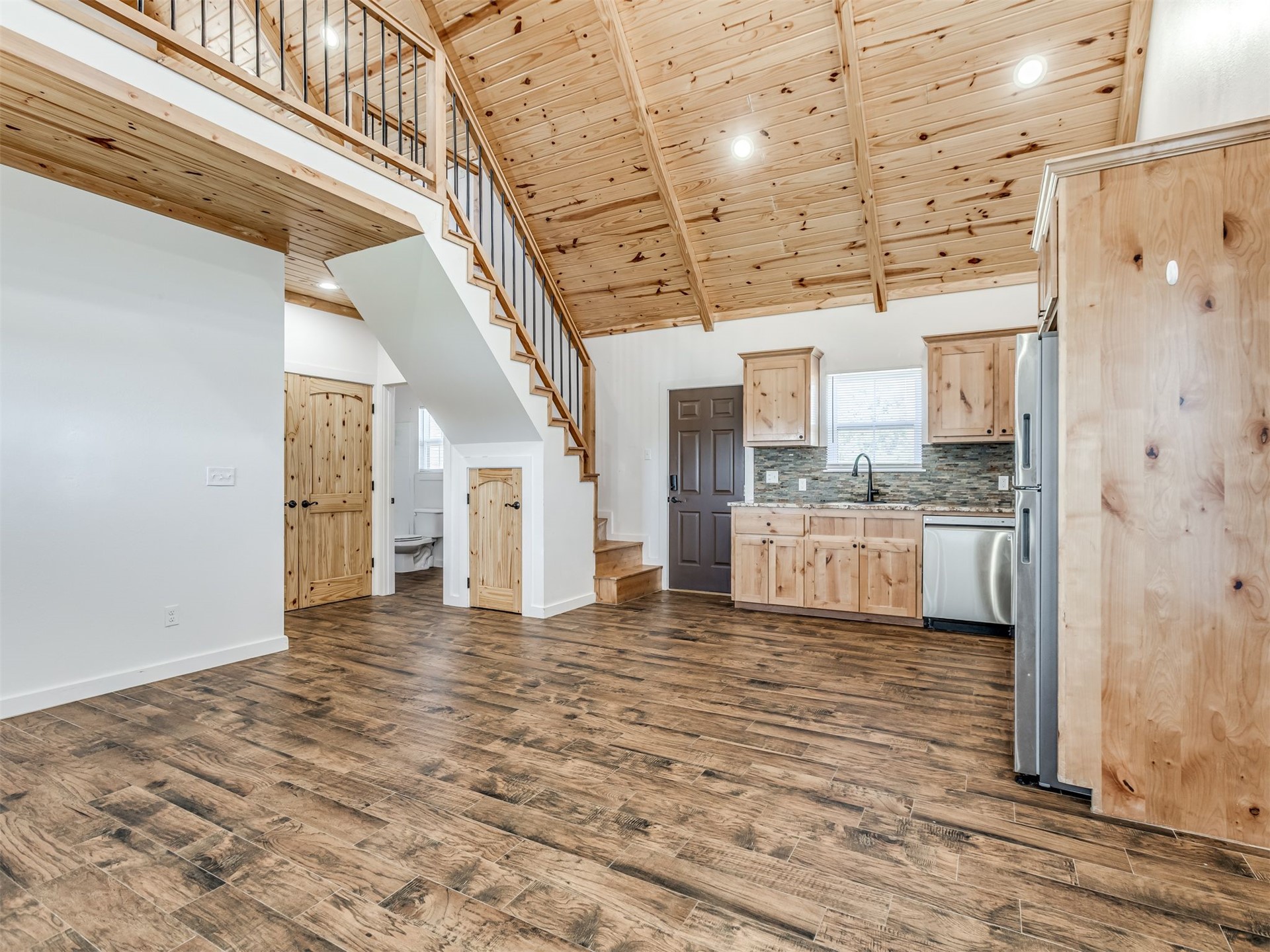 2809 E Wise Road Property Photo 15