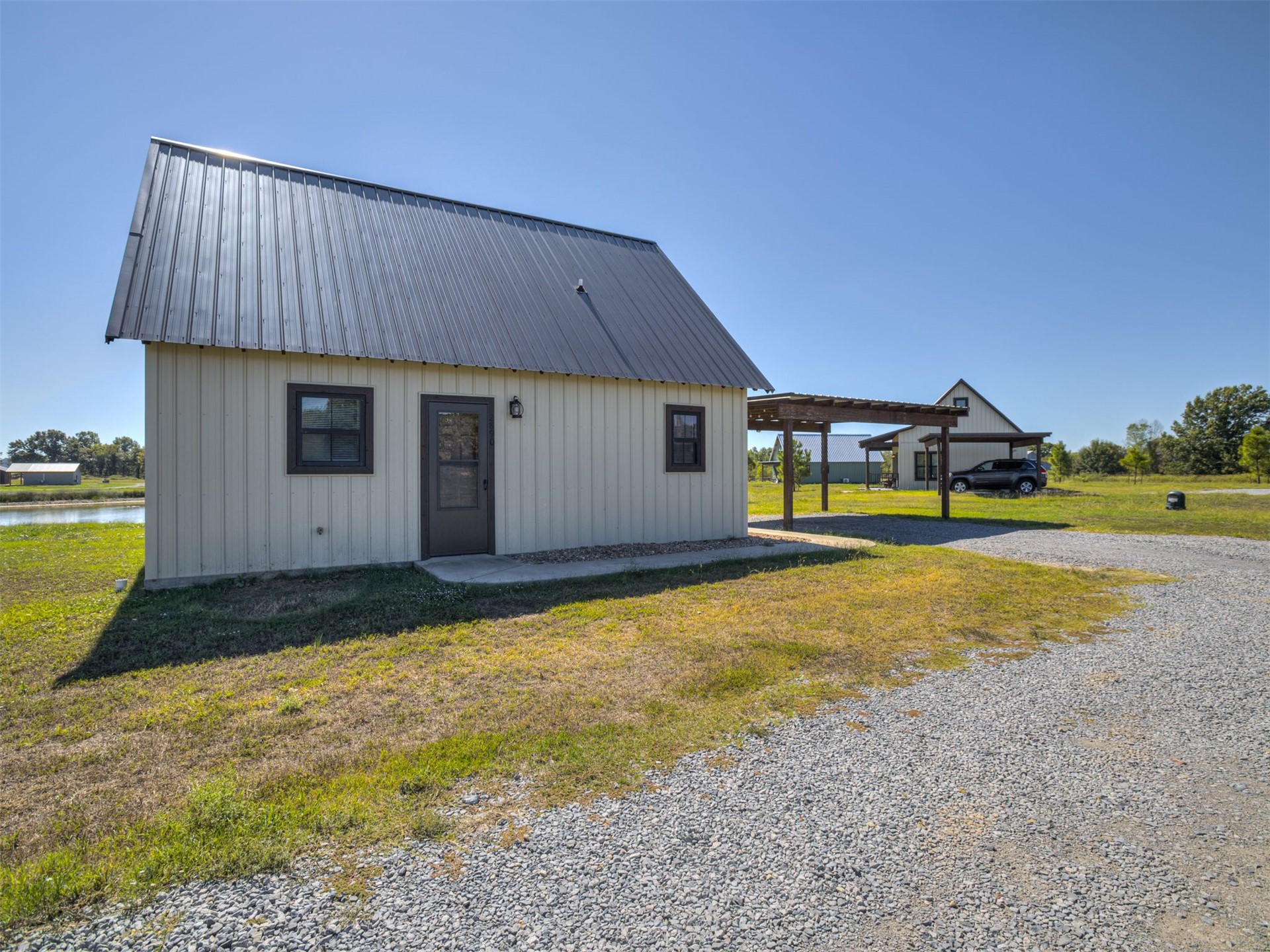 2809 E Wise Road Property Photo 28