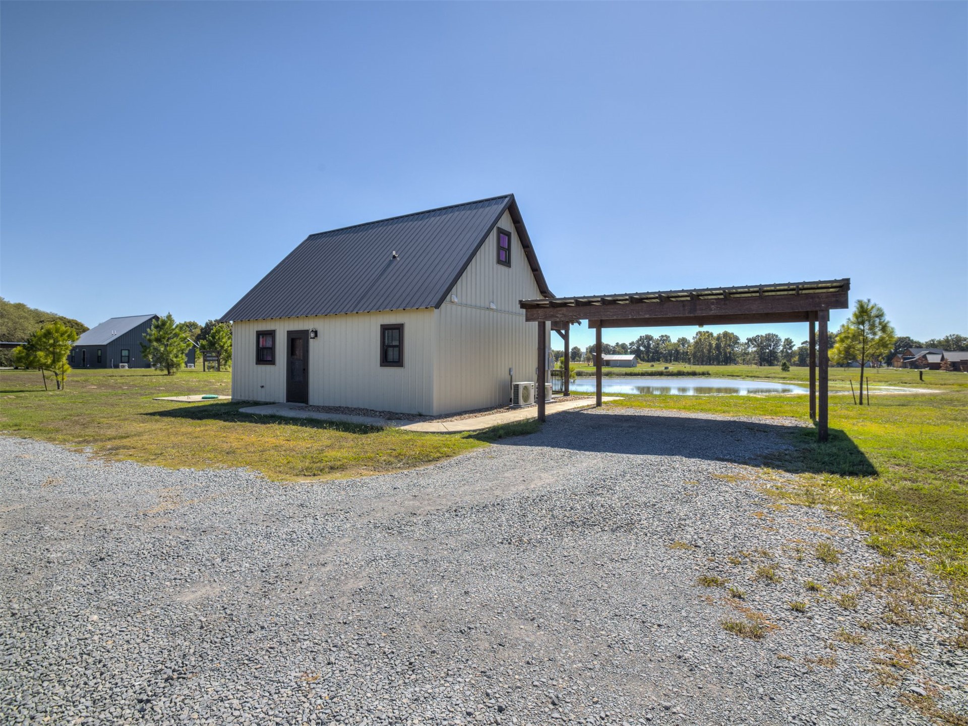 2809 E Wise Road Property Photo 30