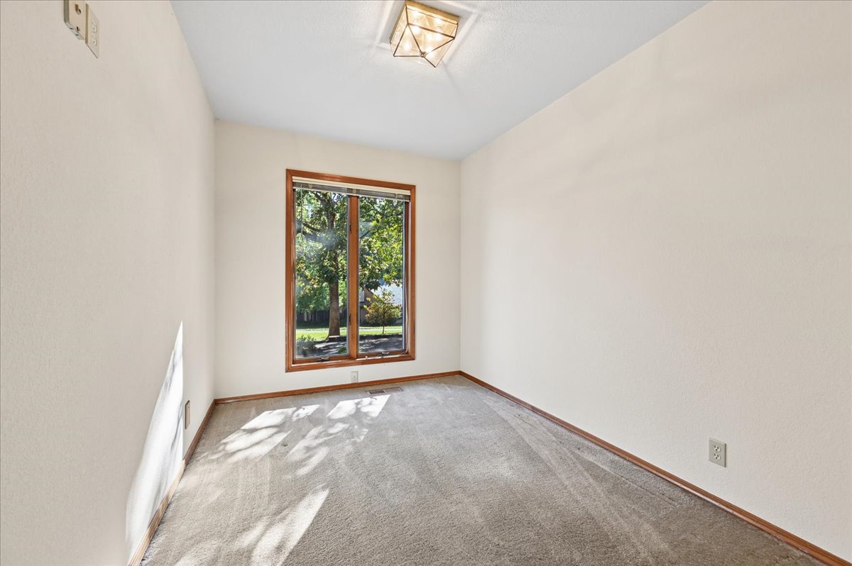 3110 E 71st Street S Property Photo 51