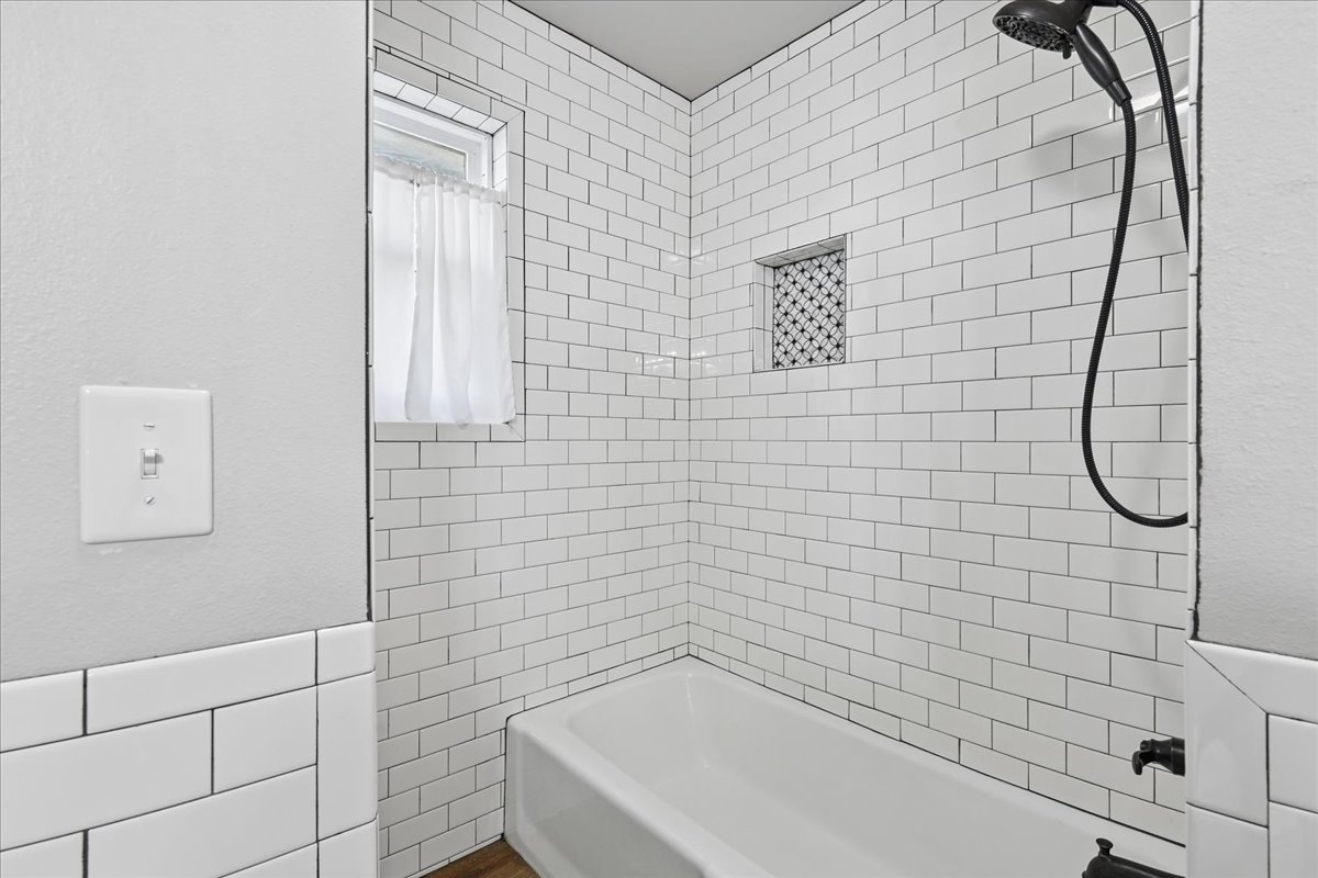 19676 E Highland Road Property Photo 35