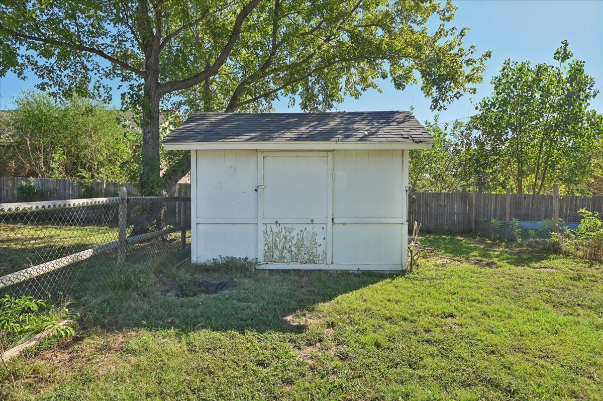 19676 E Highland Road Property Photo 44